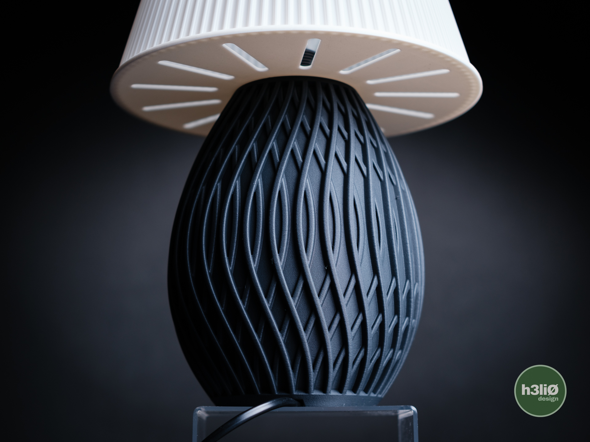 Miniatura 11 do modelo 3D lucent · lamp