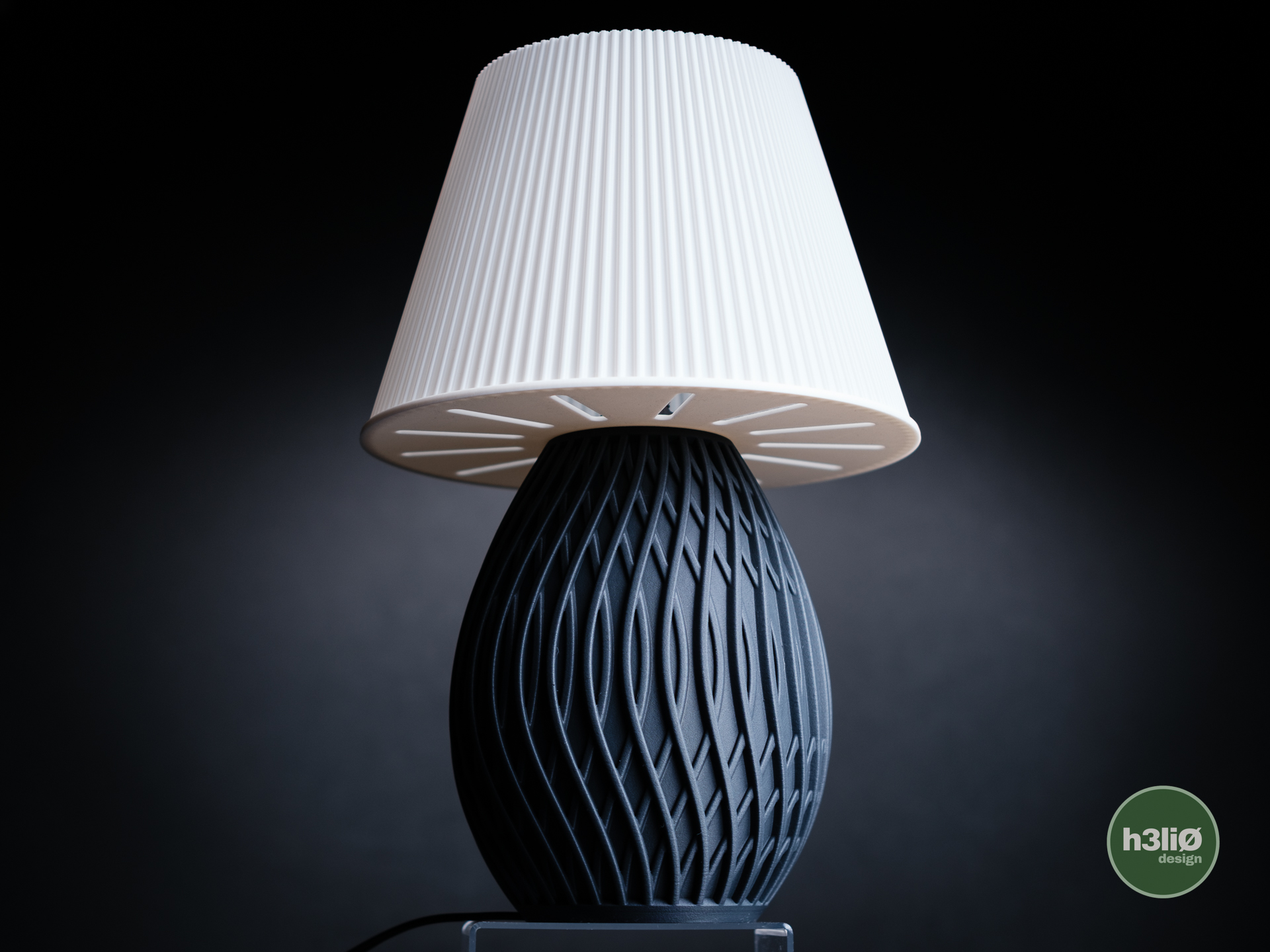 Miniatura 8 do modelo 3D lucent · lamp