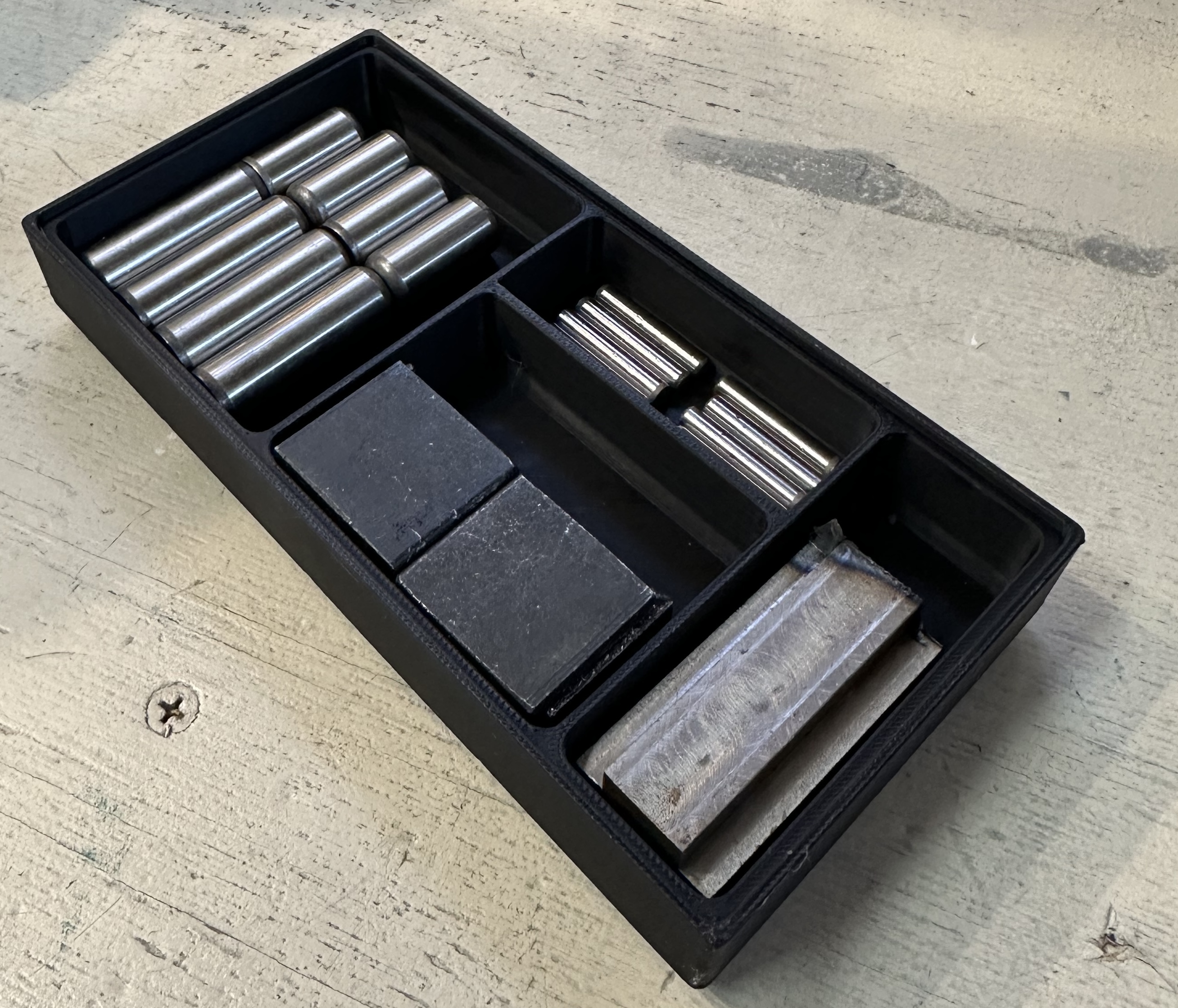 Gridfinity General Tray, 4 bin, 2x4