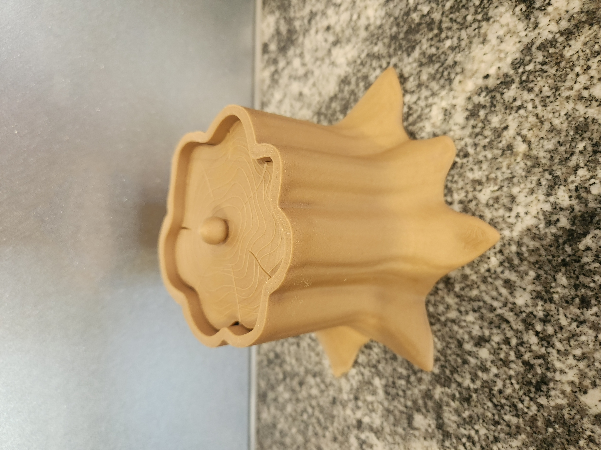 Miniatura 5 do modelo 3D Tree Stump Container