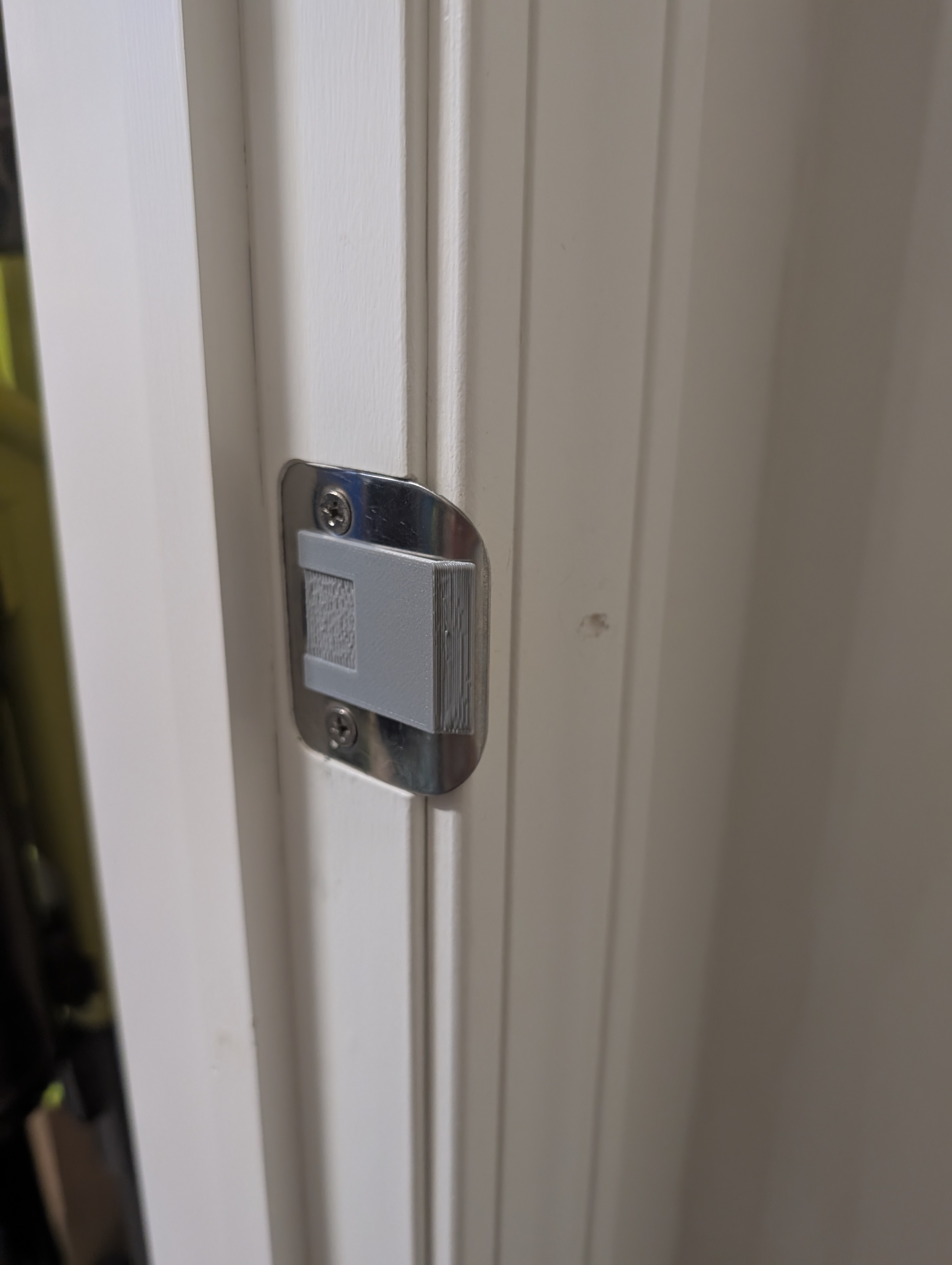 Door lock preventer