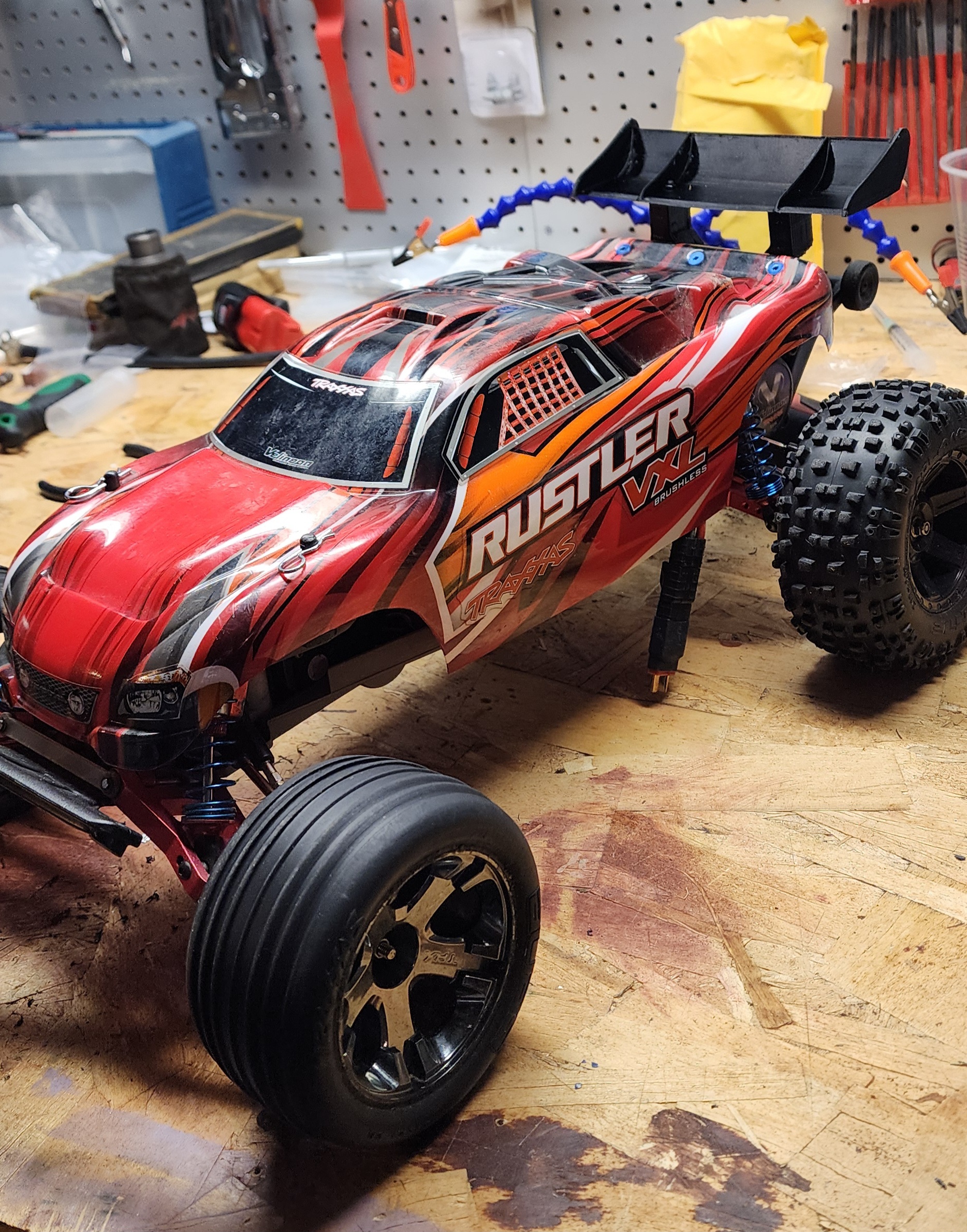 Traxxas Rustler VXL 2WD Wing
