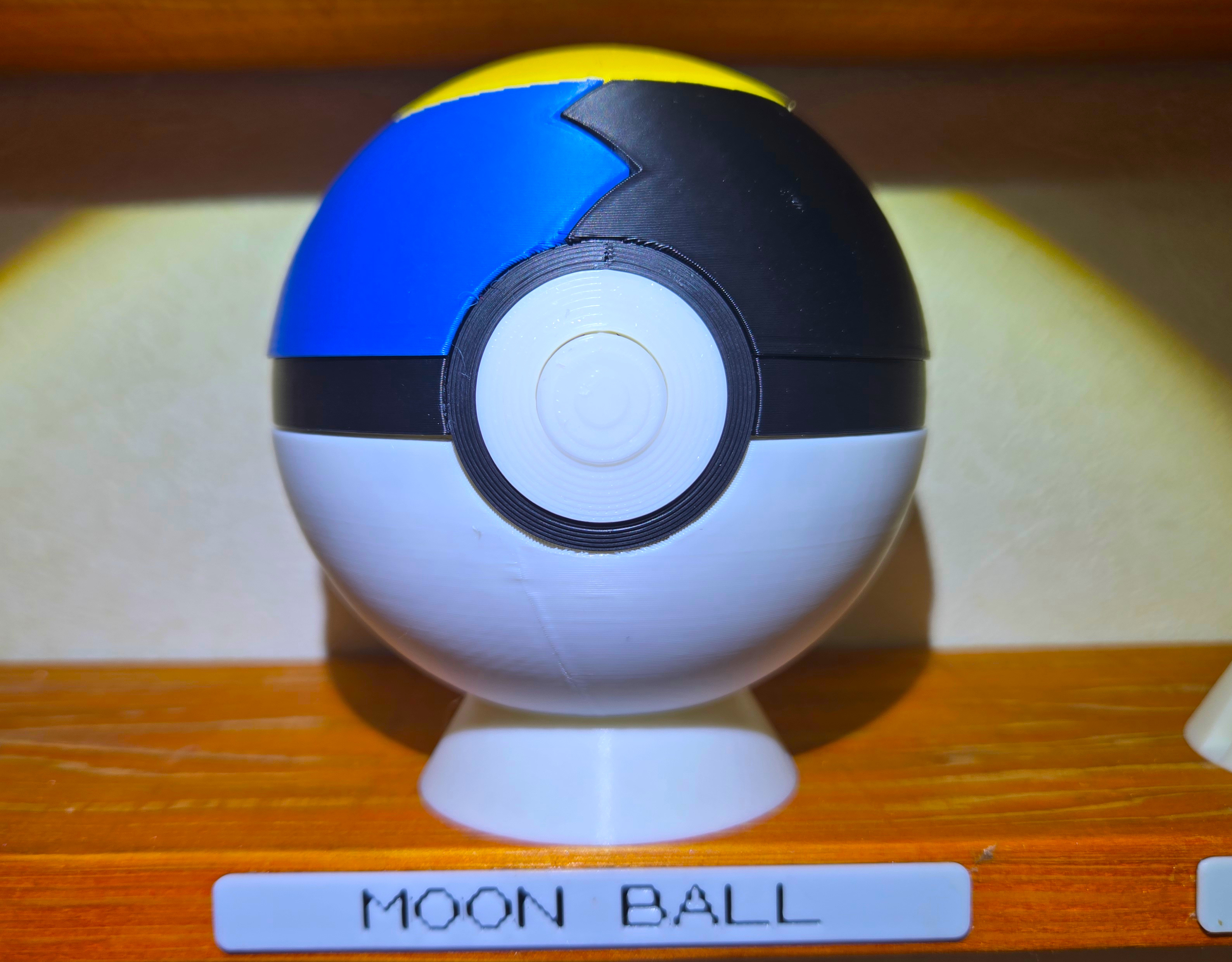 Moon Ball (Auto-Opening)