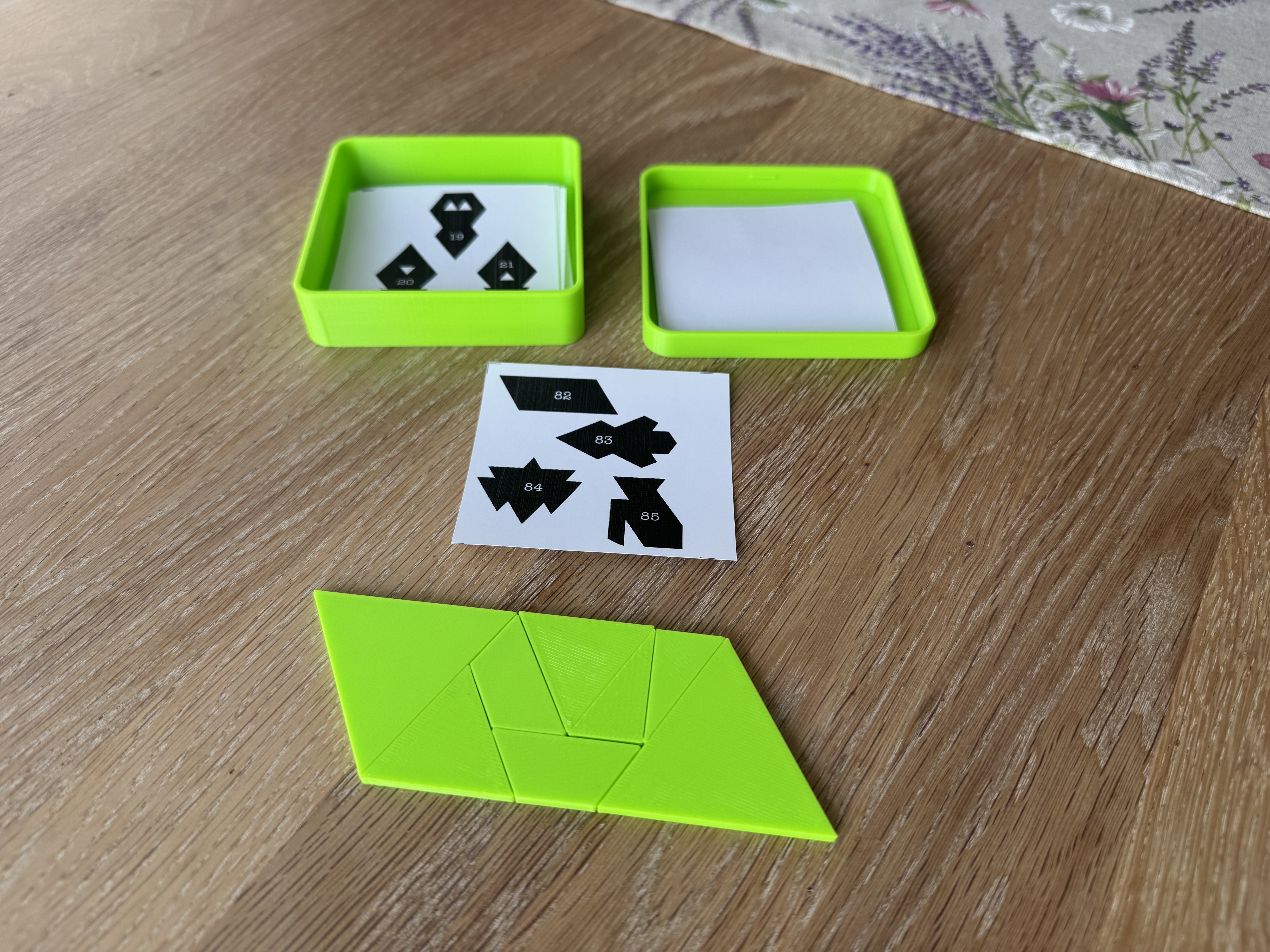Tangram like puzzle / brain teaser