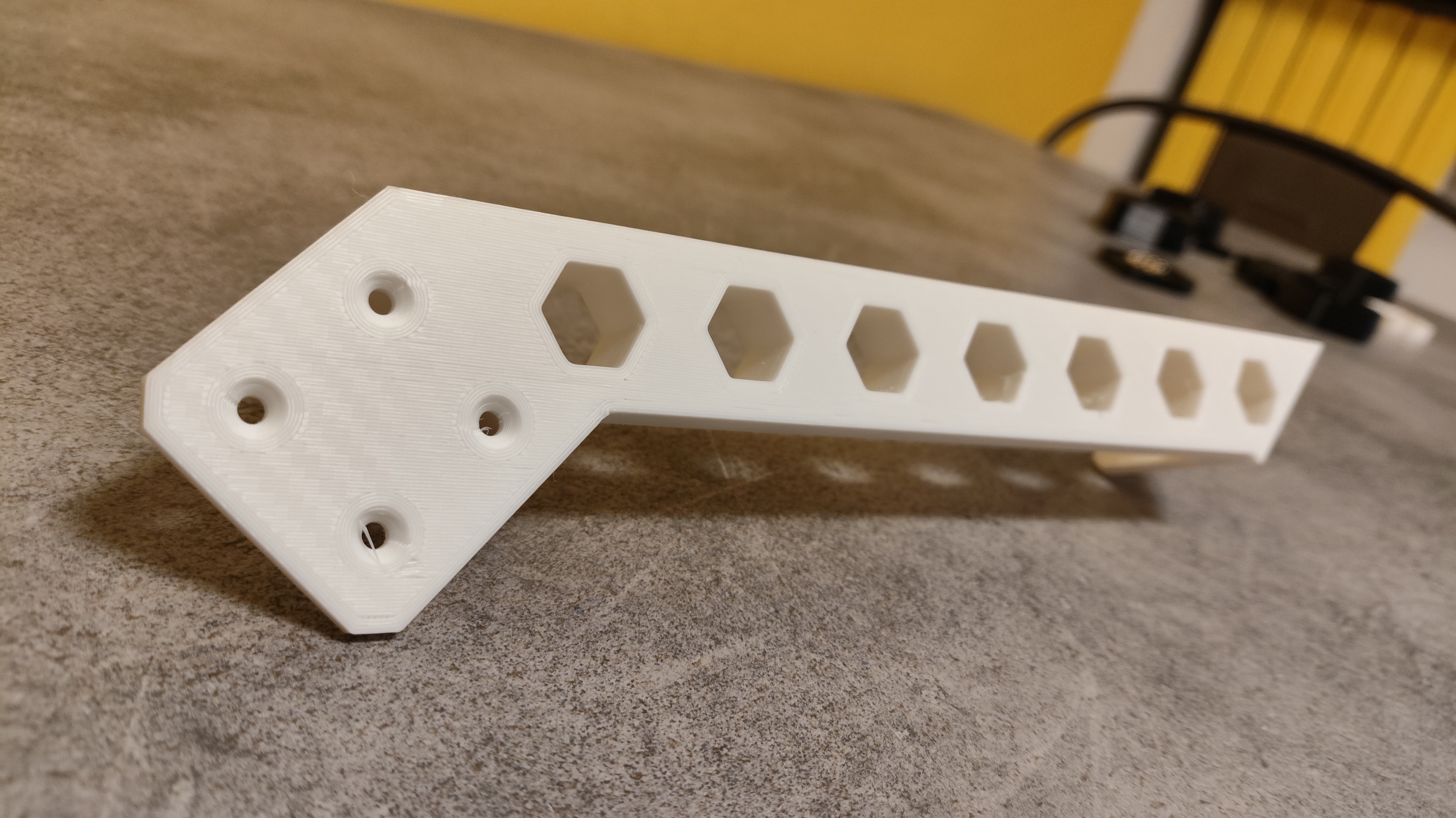 Miniatura 5 do modelo 3D Ikea table leg bracket stiffner