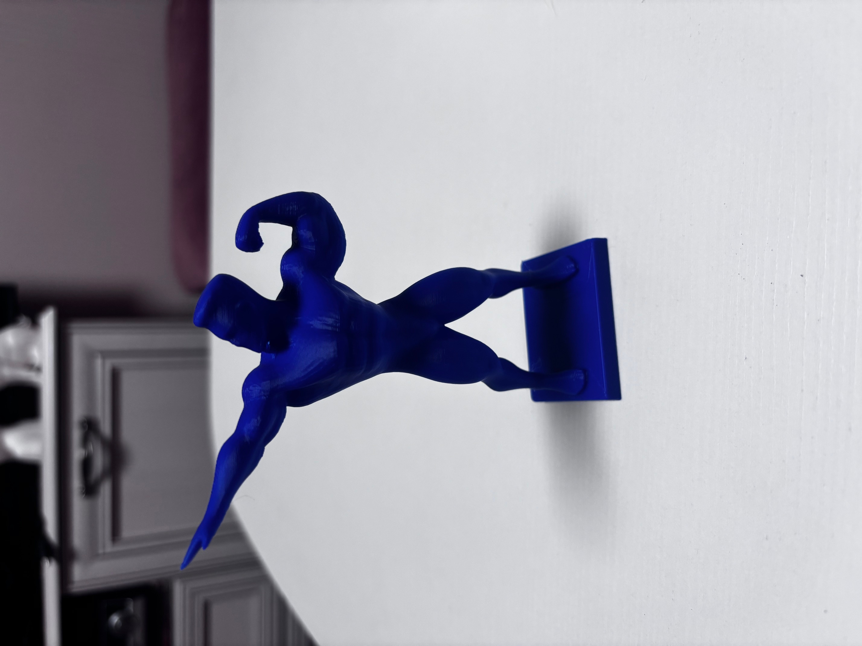 Bodybuilding sculpture