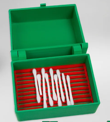 Boîte à charnière avec loquet – pratique et personnalisable