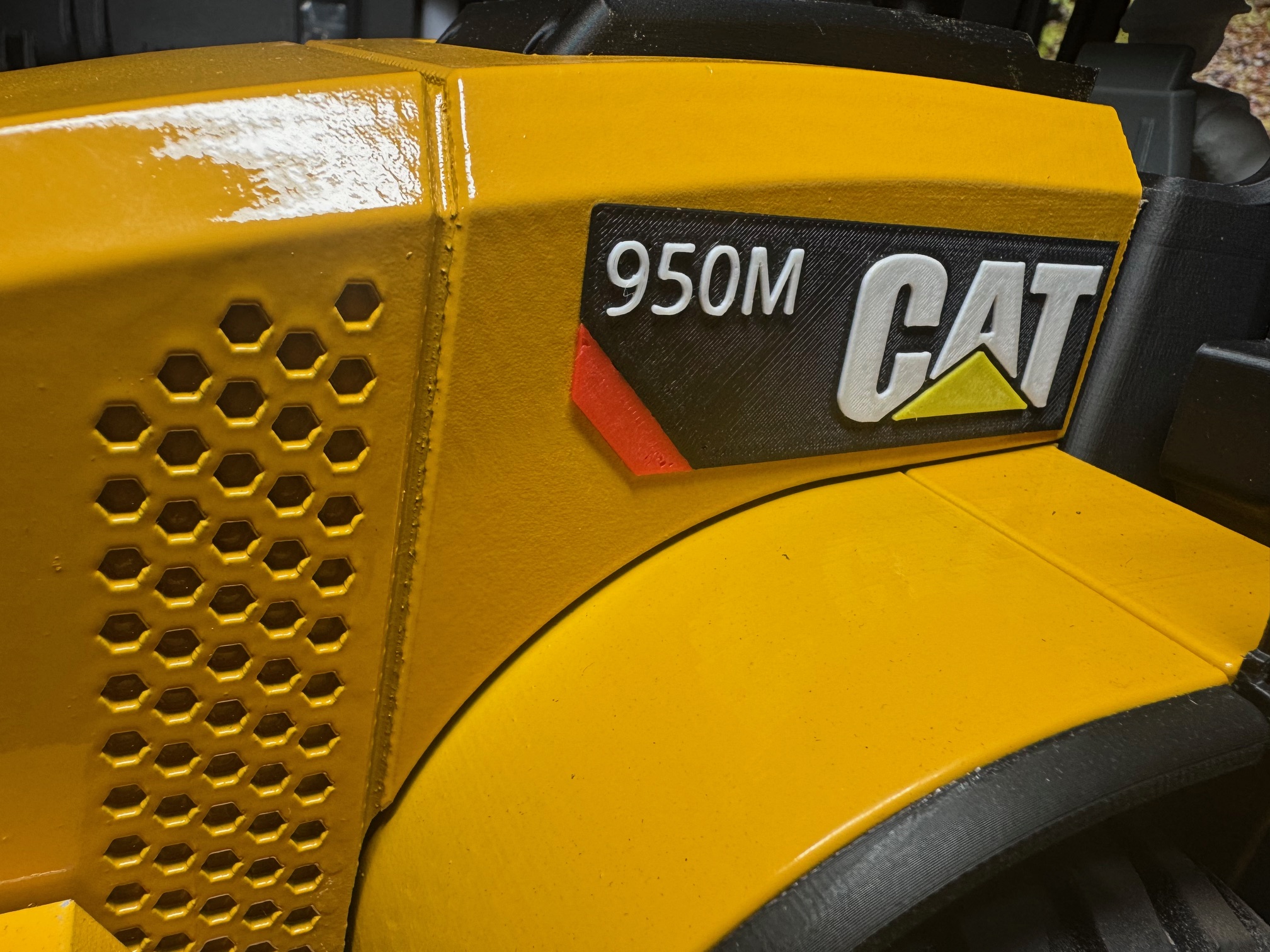 CAT 950M DECAL
