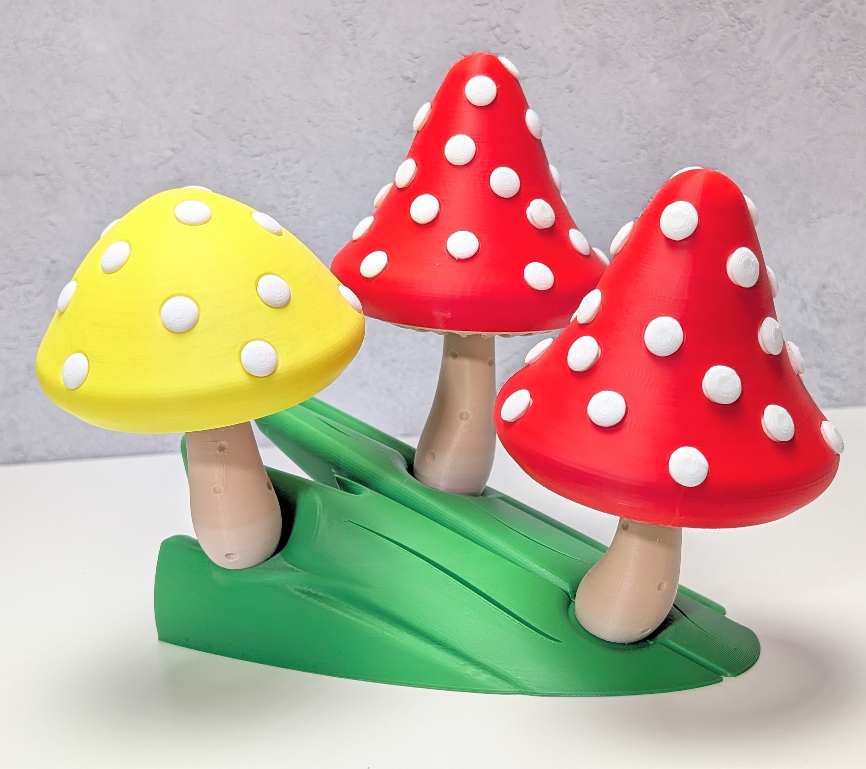 Spotty Toadstools — miniatura 2
