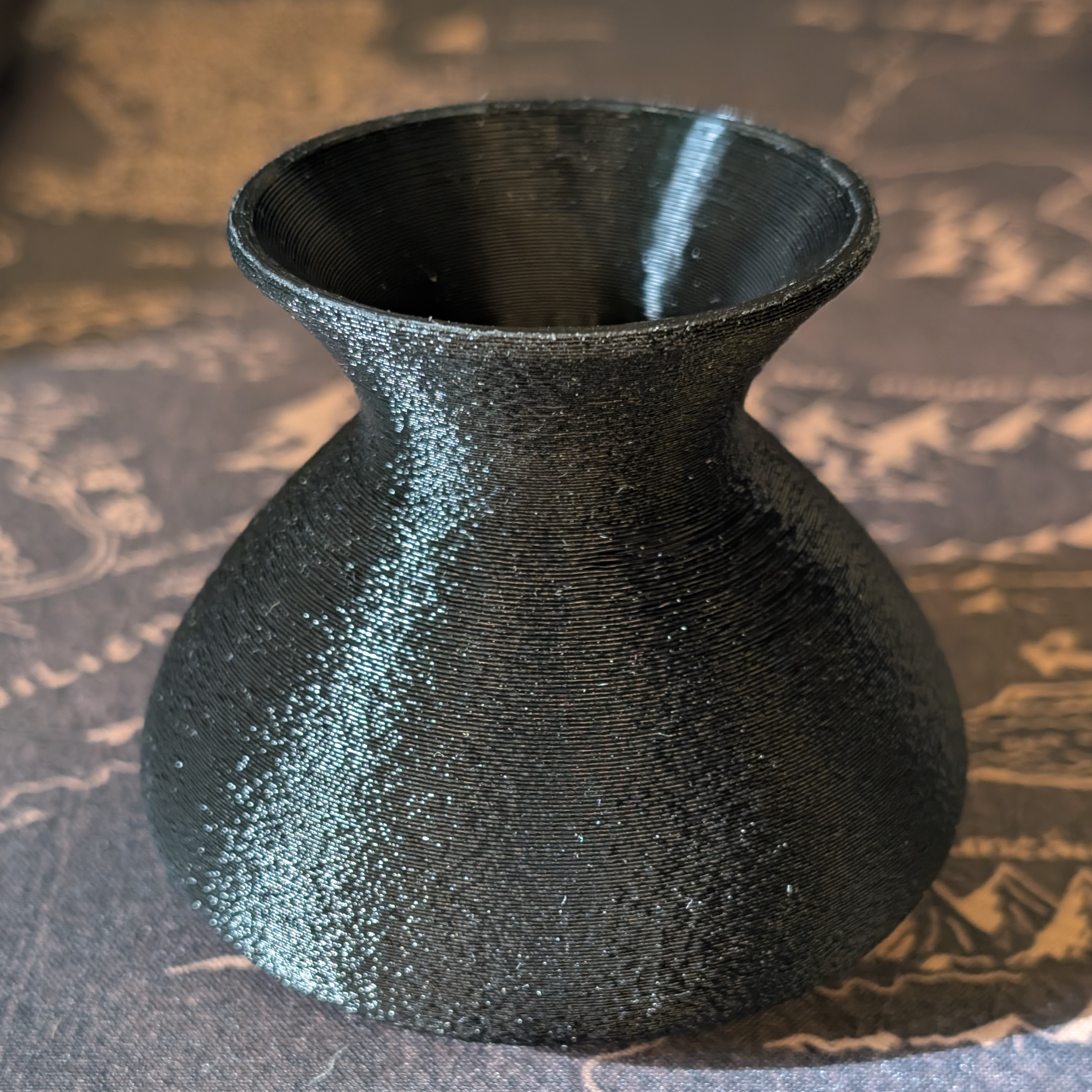 Small Flower Vase 3D model
