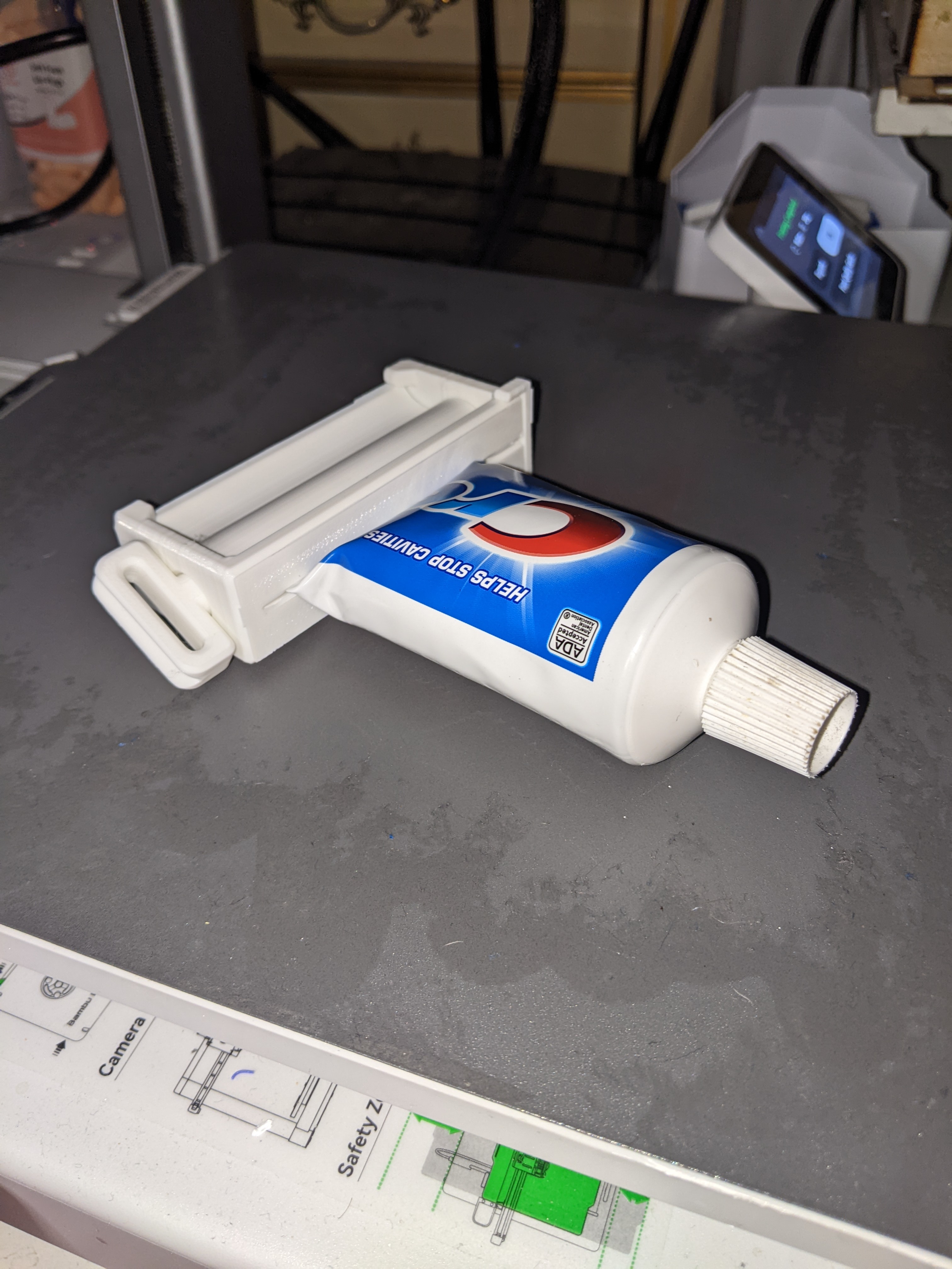 toothpate squeezer 19b