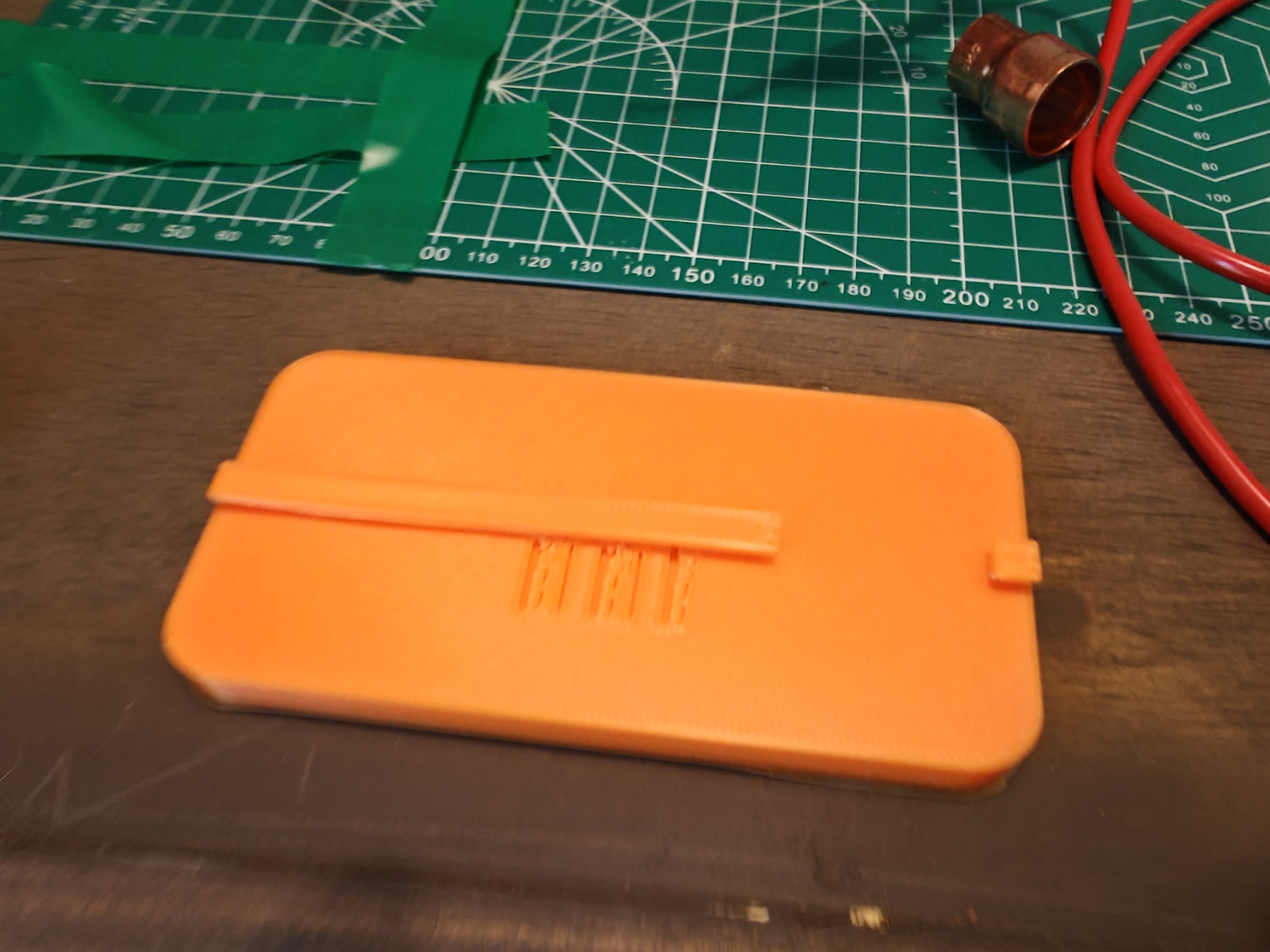 Track for Asymmetric Capacitor