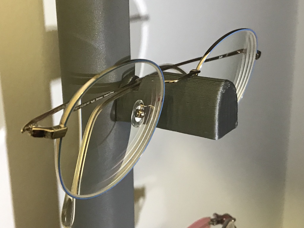 Magnetic Glasses Mount by zAgT | Download free STL model | Printables.com