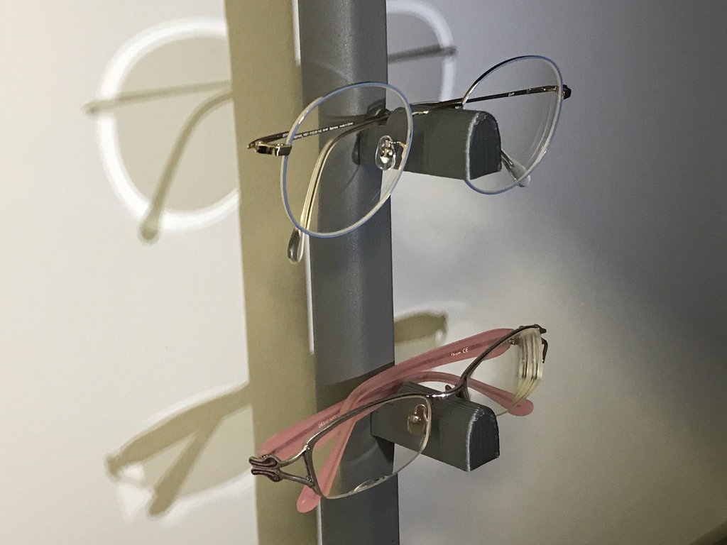 Magnetic Glasses Mount