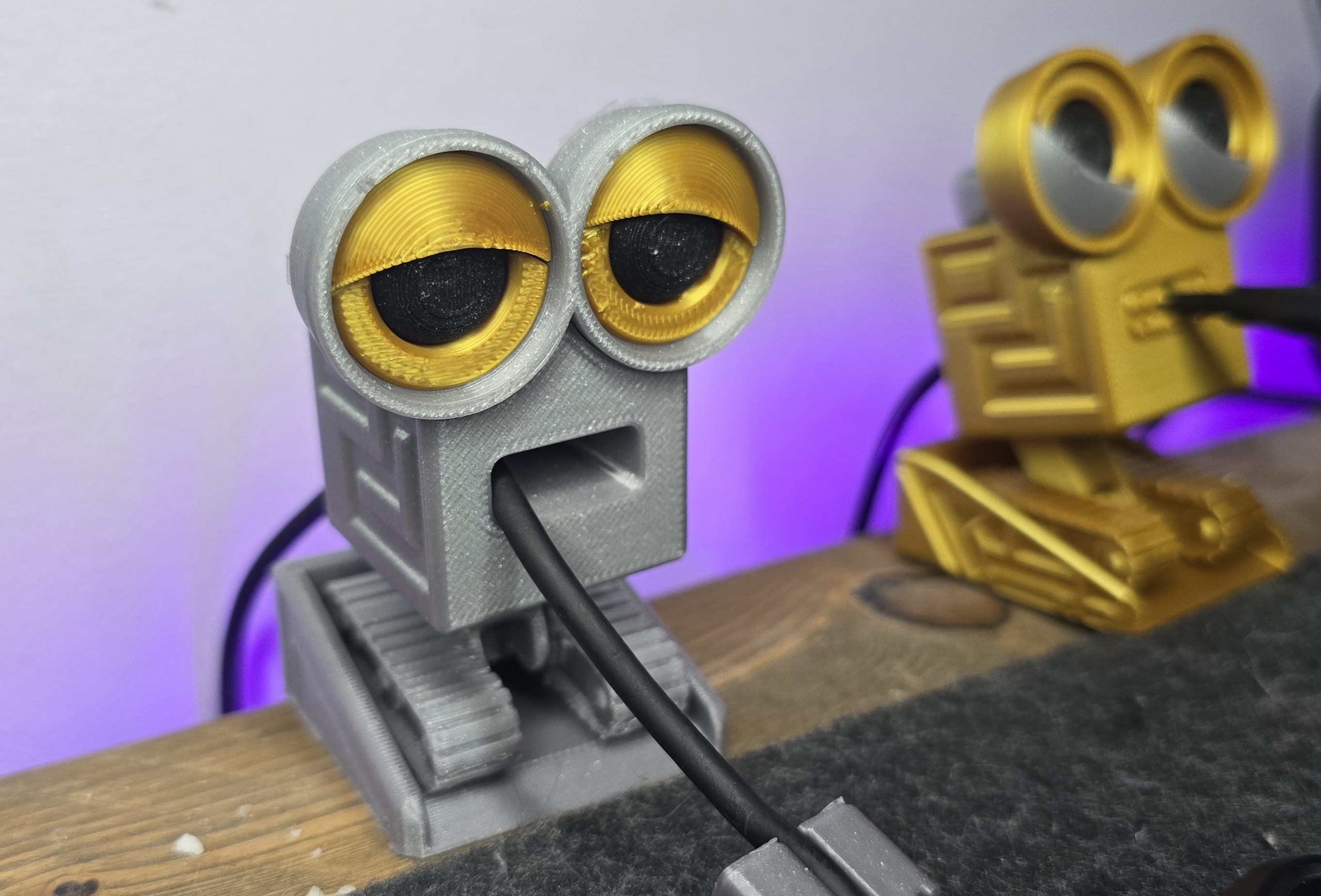 Miniatura 10 do modelo 3D ROBOT CHARGING CABLE HOLDER