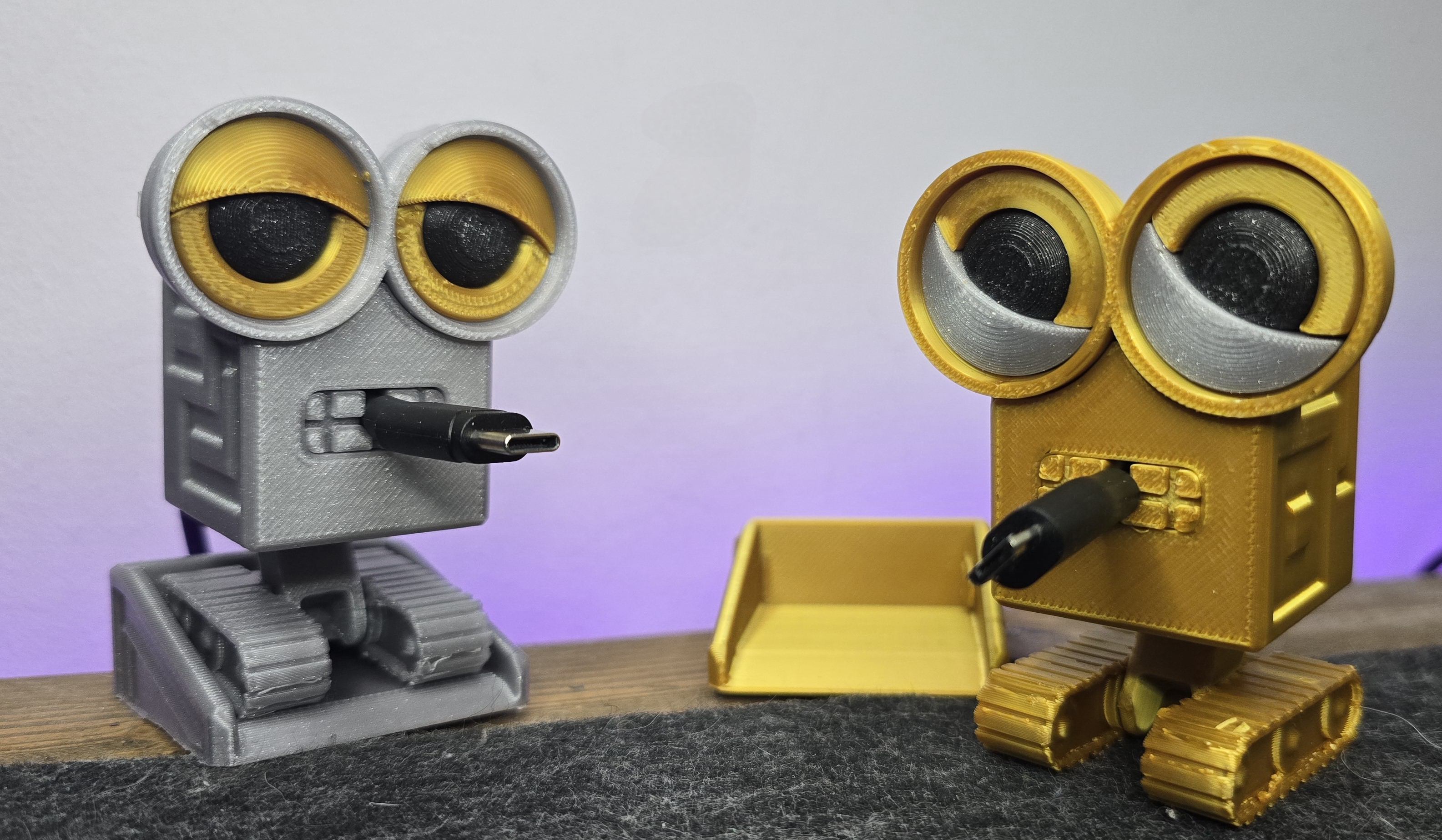 Miniatura 3 do modelo 3D ROBOT CHARGING CABLE HOLDER