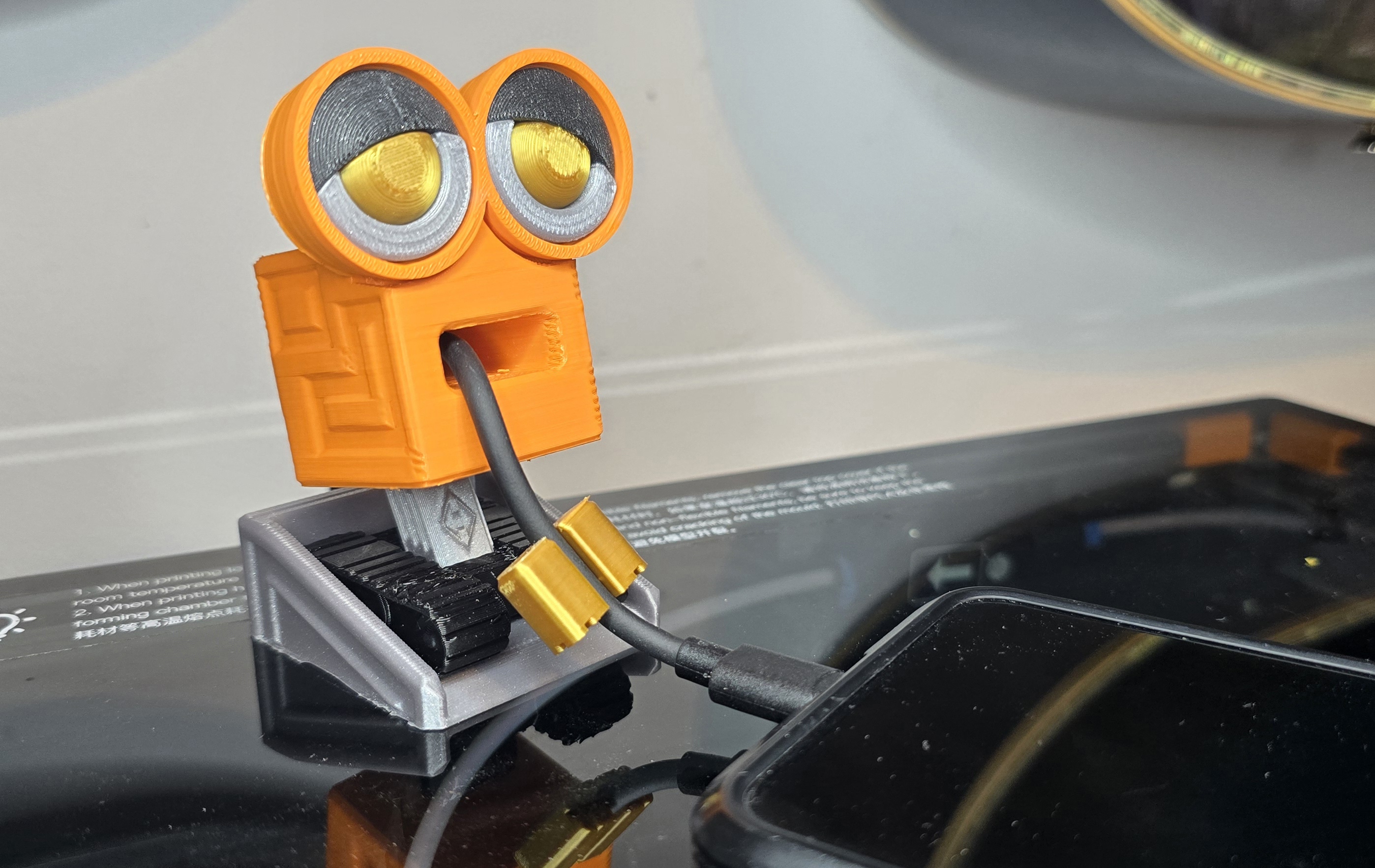 Miniatura 2 do modelo 3D ROBOT CHARGING CABLE HOLDER