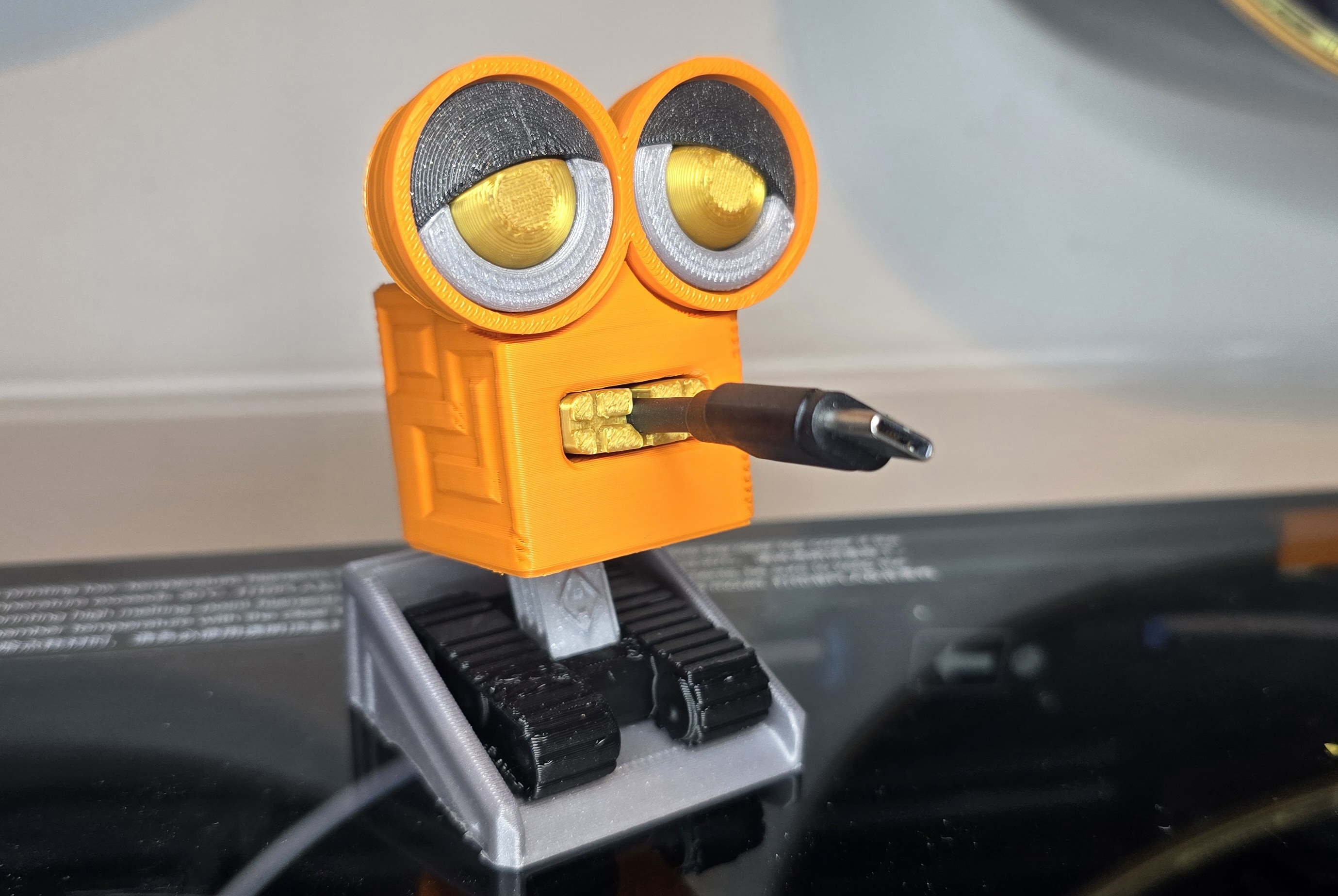 ROBOT CHARGING CABLE HOLDER