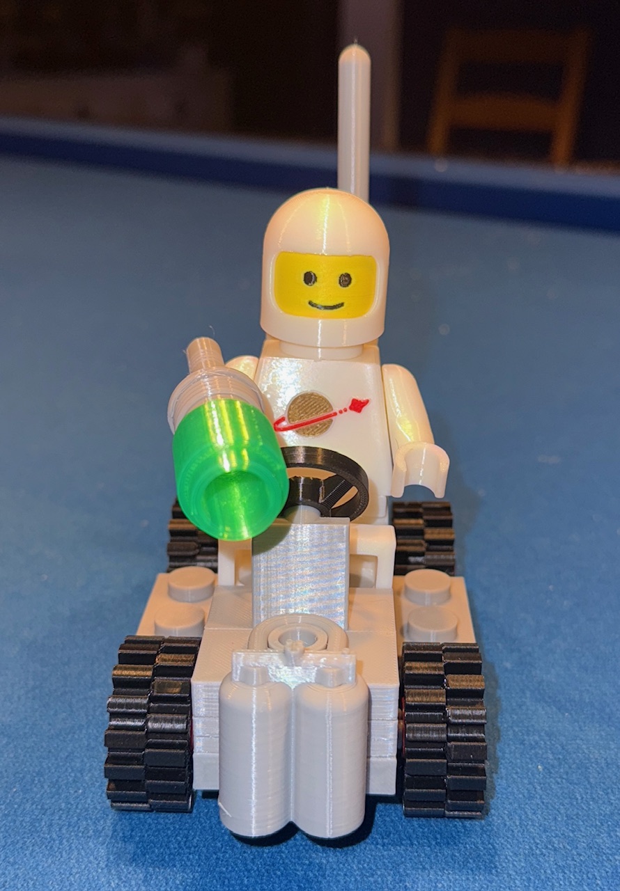 Action-sized Brick Classic Space Buggy (2.5:1 scale) — miniatura 5