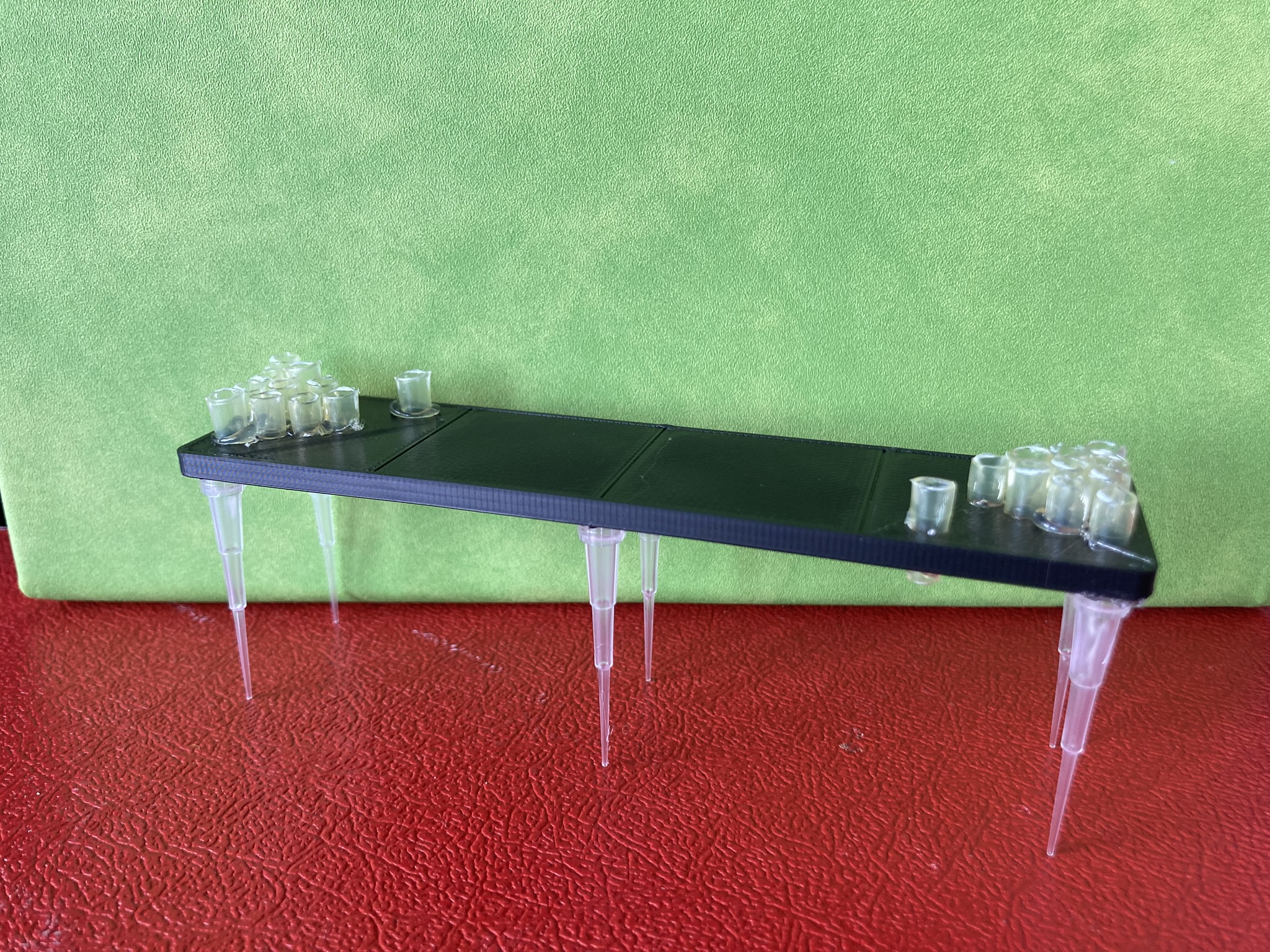 Beer Pong Table - Official Regulation Format - 1:10 scale — miniatura 2