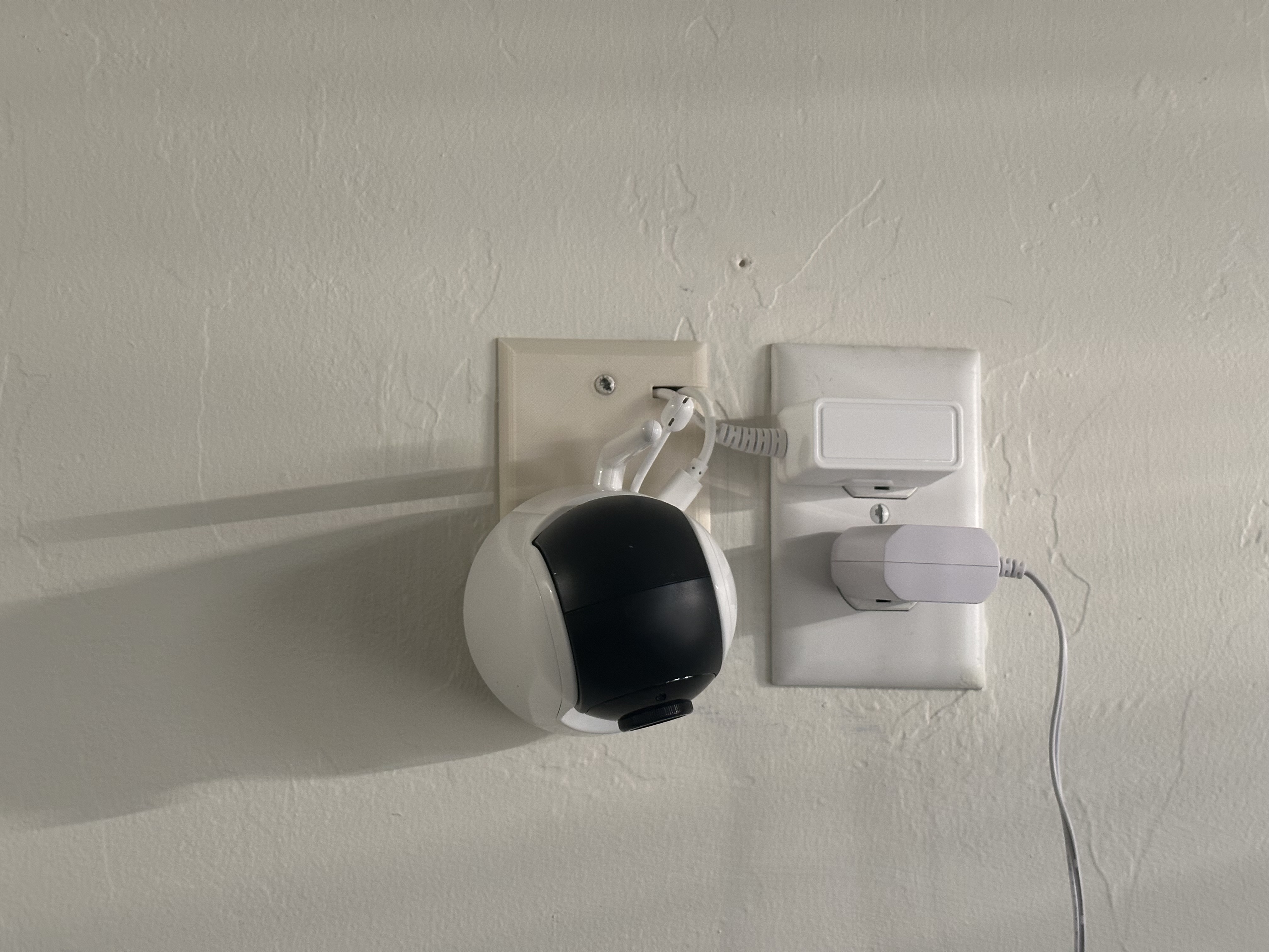 Vava baby monitor outlet mount