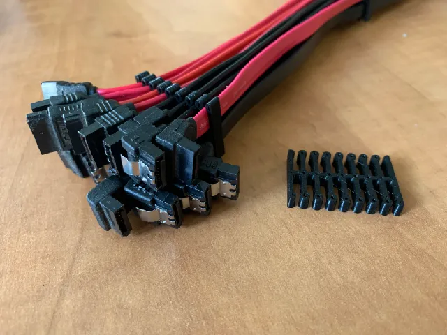 SATA cable organizer