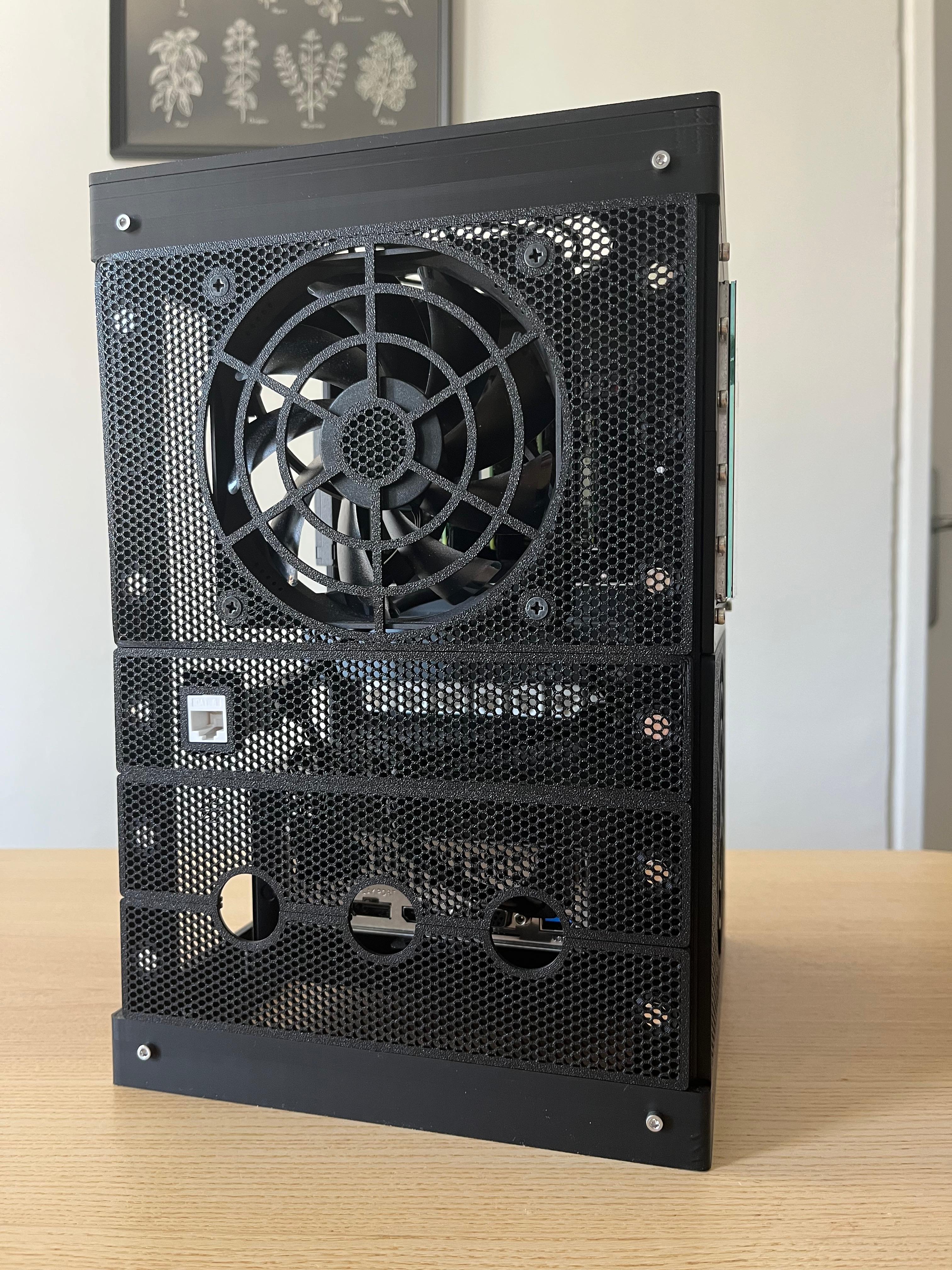 Miniatura 8 do modelo 3D Microlab 2 - Mini Modular Home Server Rack