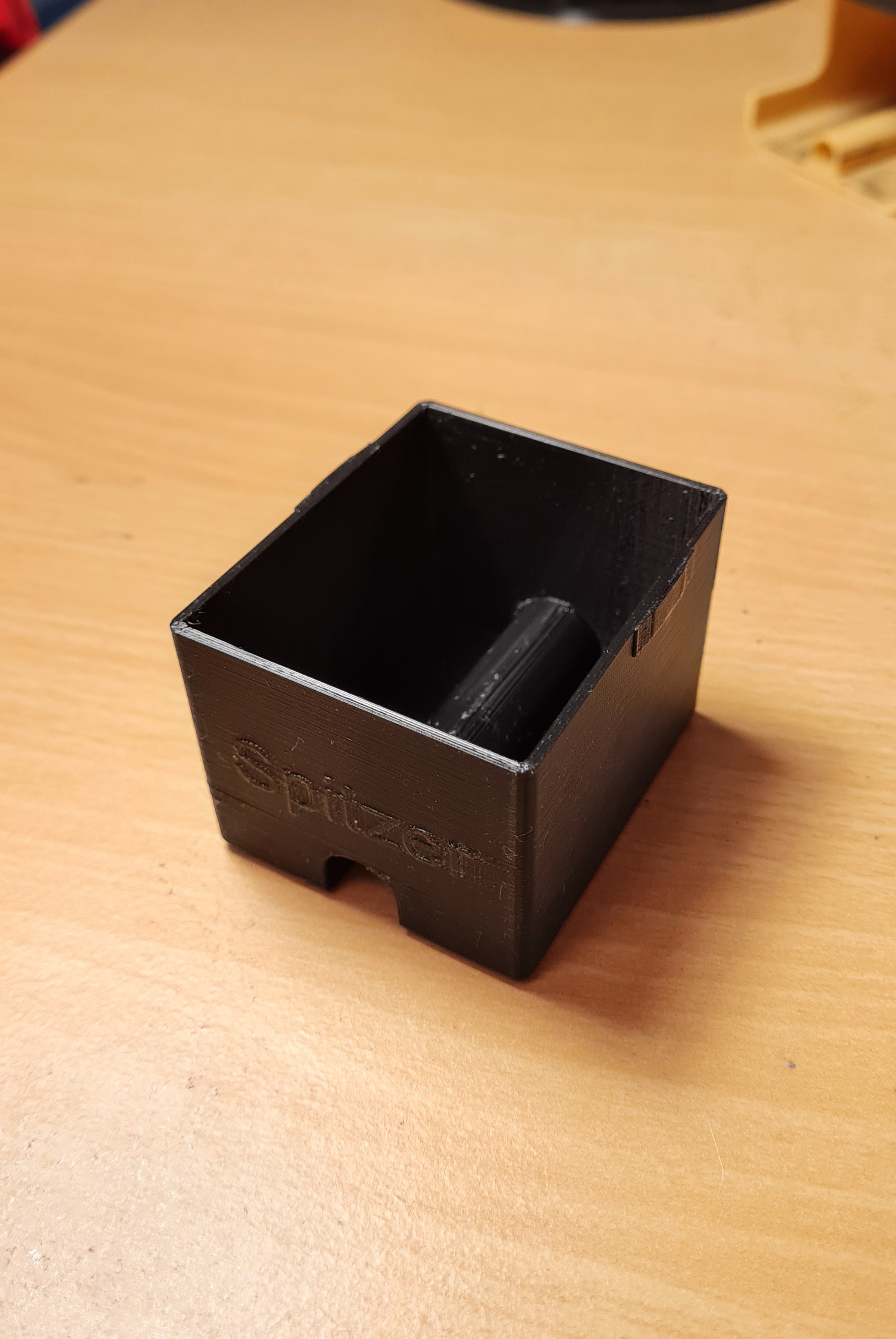 Can for pencil sharpening machine