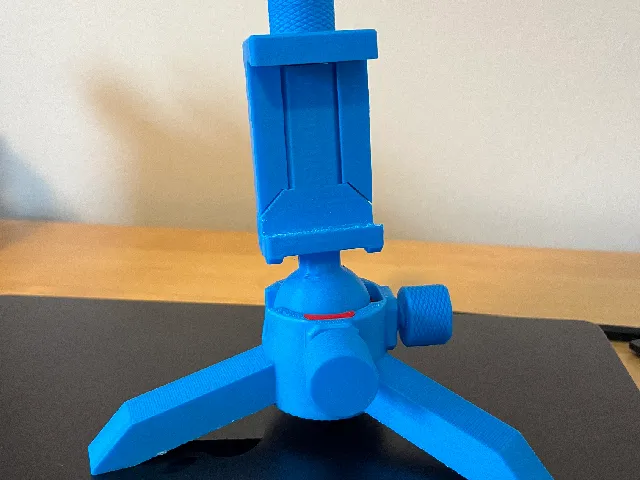 Small Phone Tripod with Ball Joint (100% 3D-printable)