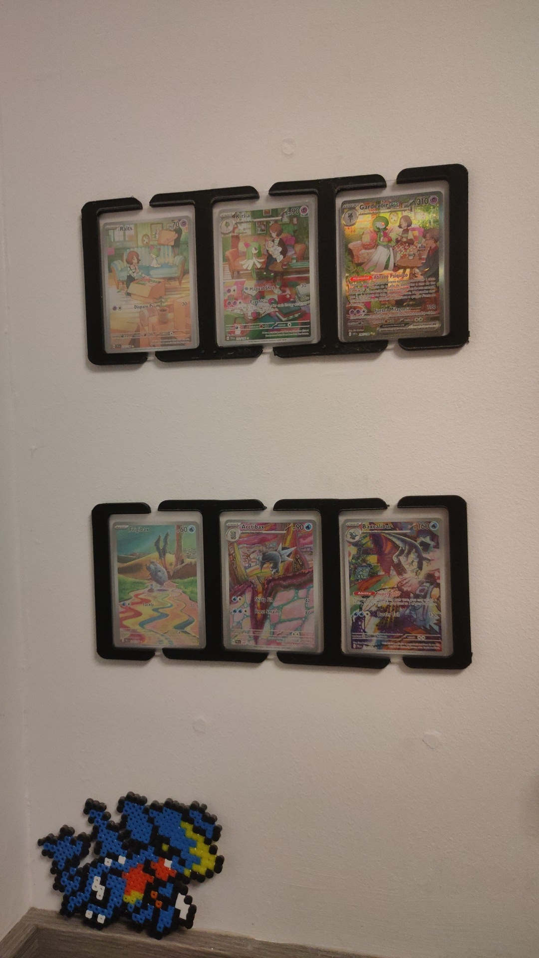 Toploader Wall Display