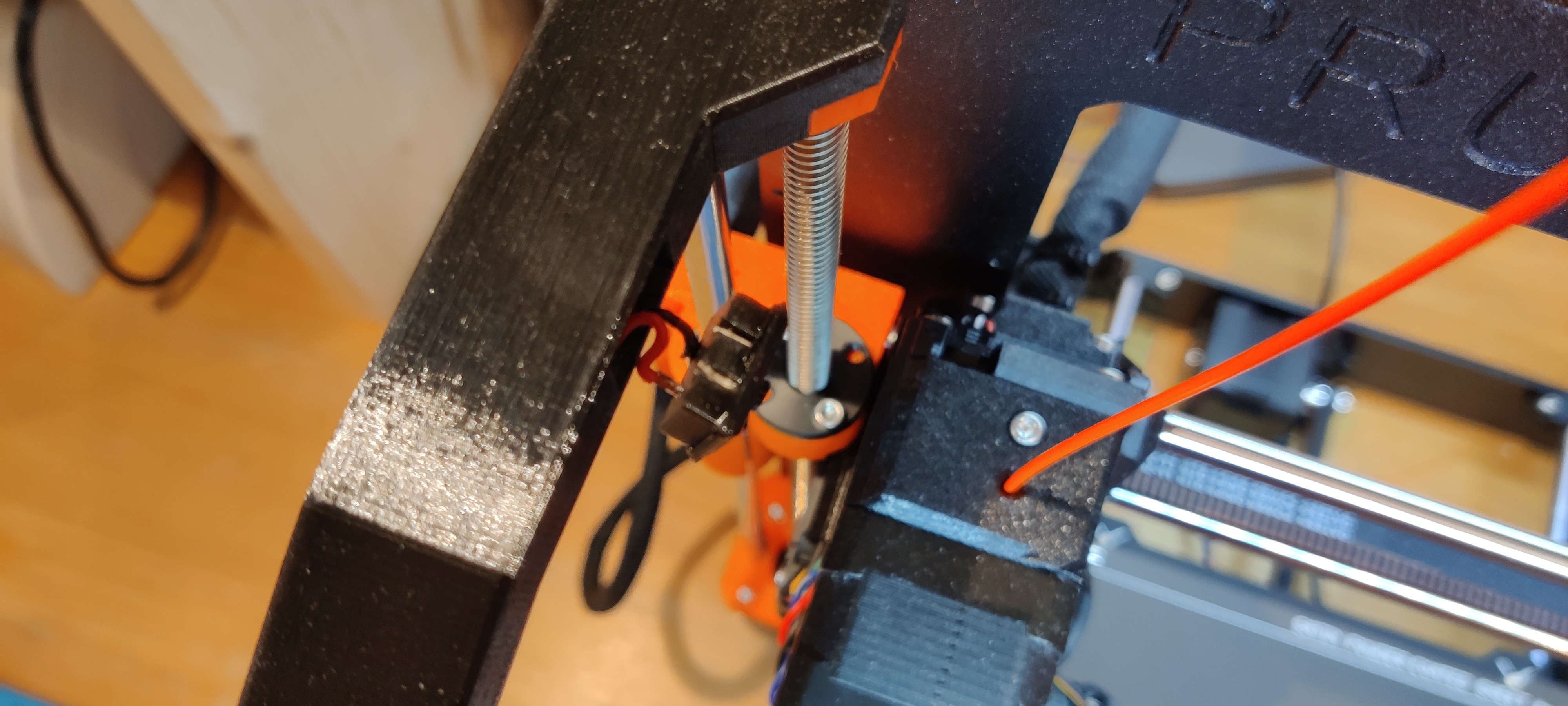 Miniatura 2 do modelo 3D Push button micro switch enclosure (FreeCAD)