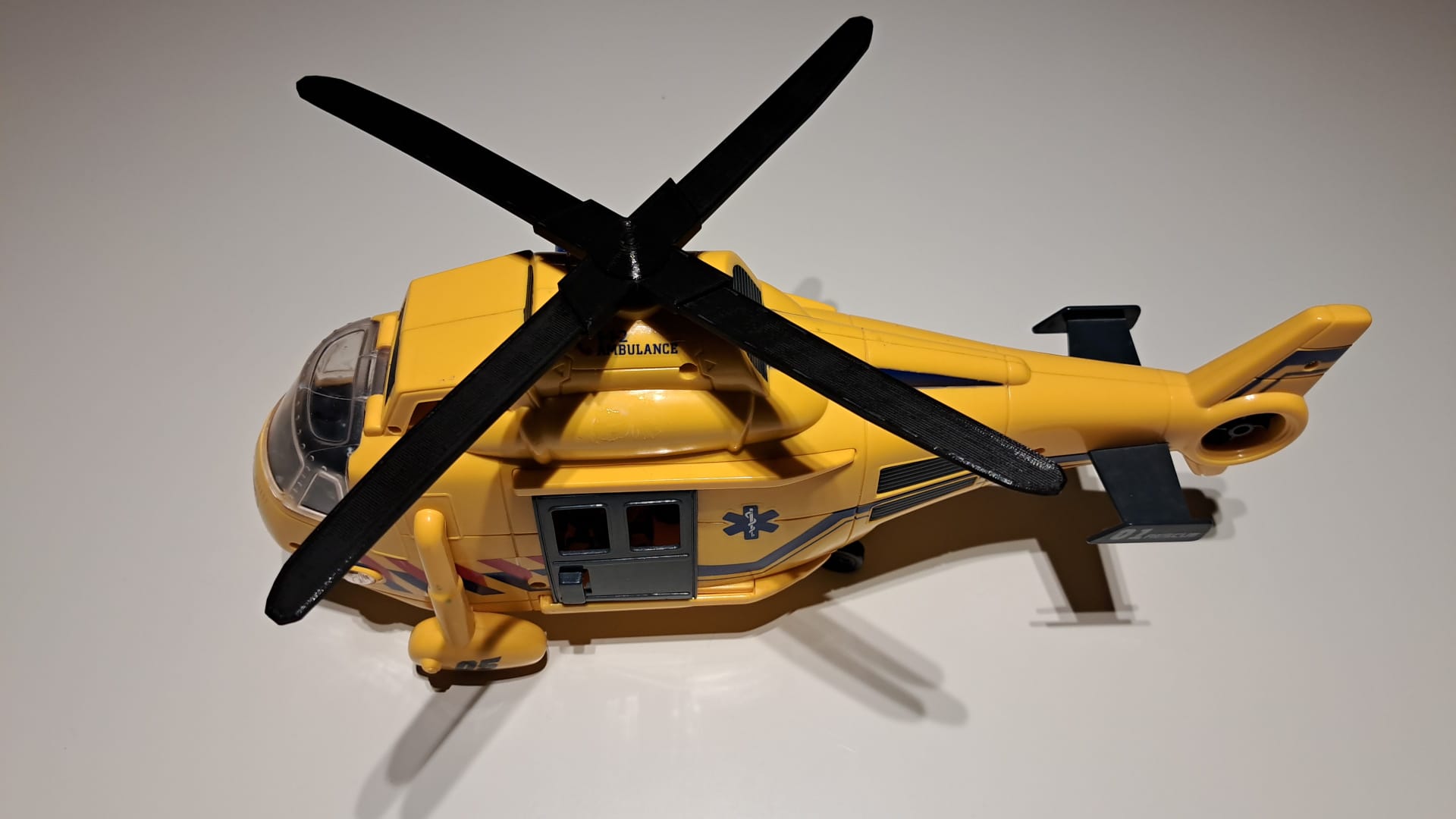 Blades for toy helicopter