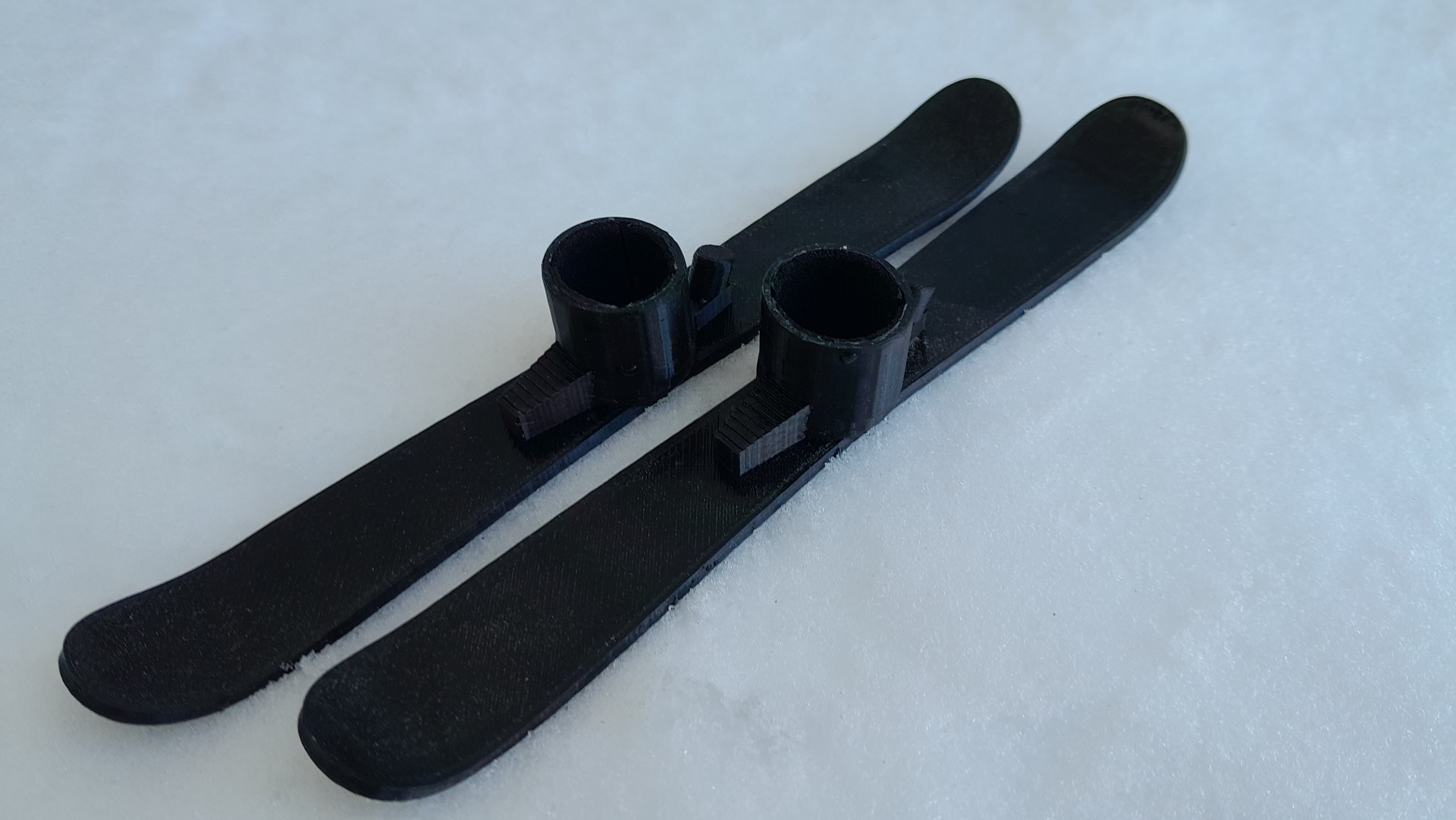 Finger Skis