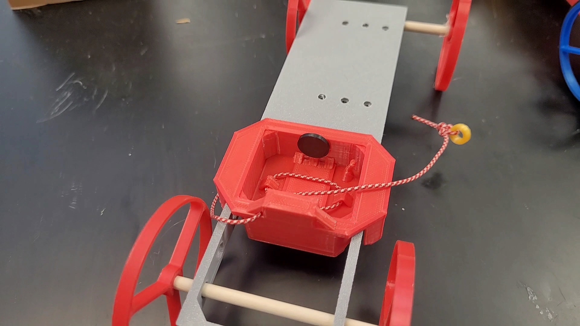 Modular Chassis for Physics Activities — miniatura 7