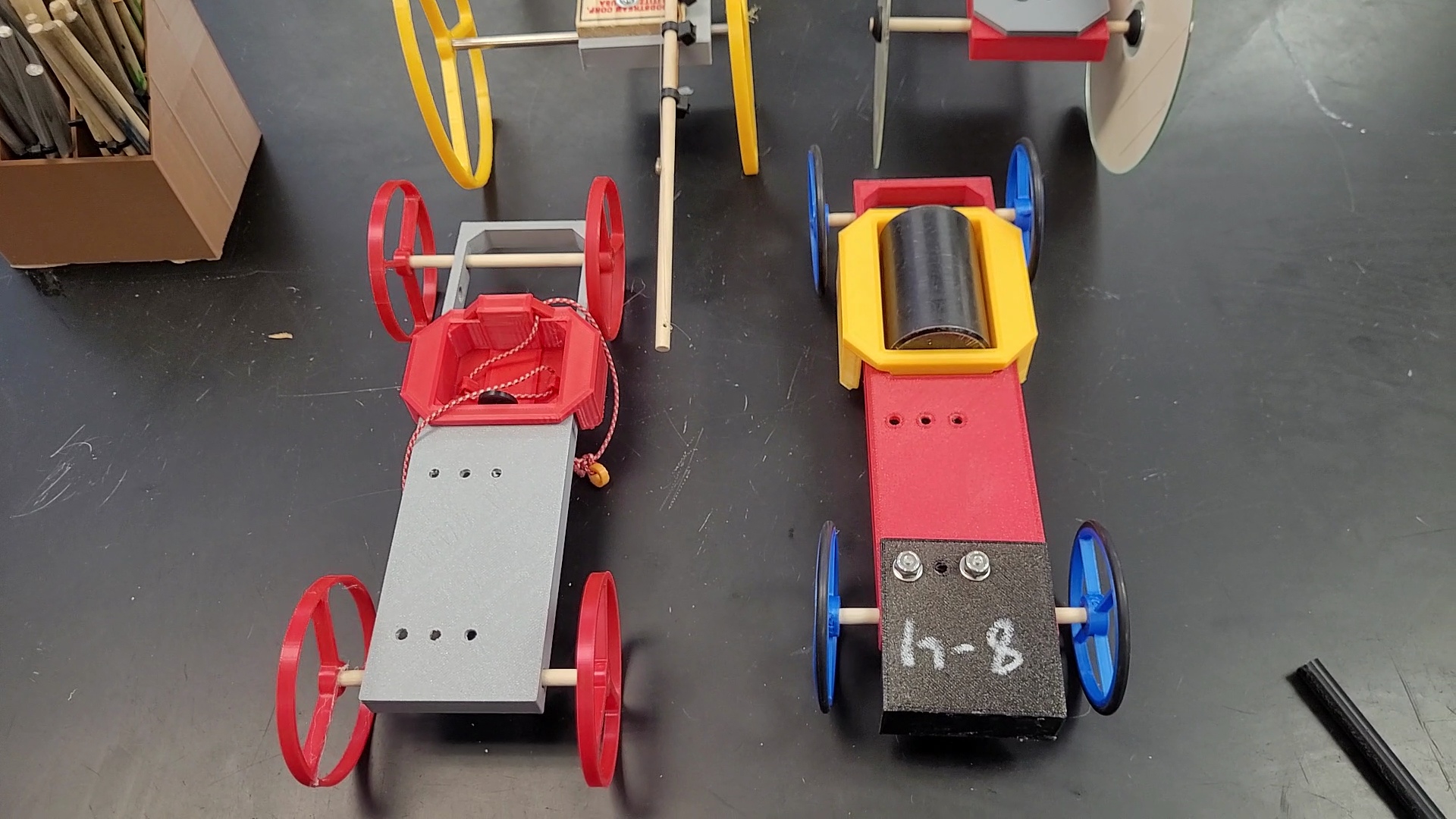 Modular Chassis for Physics Activities — miniatura 4