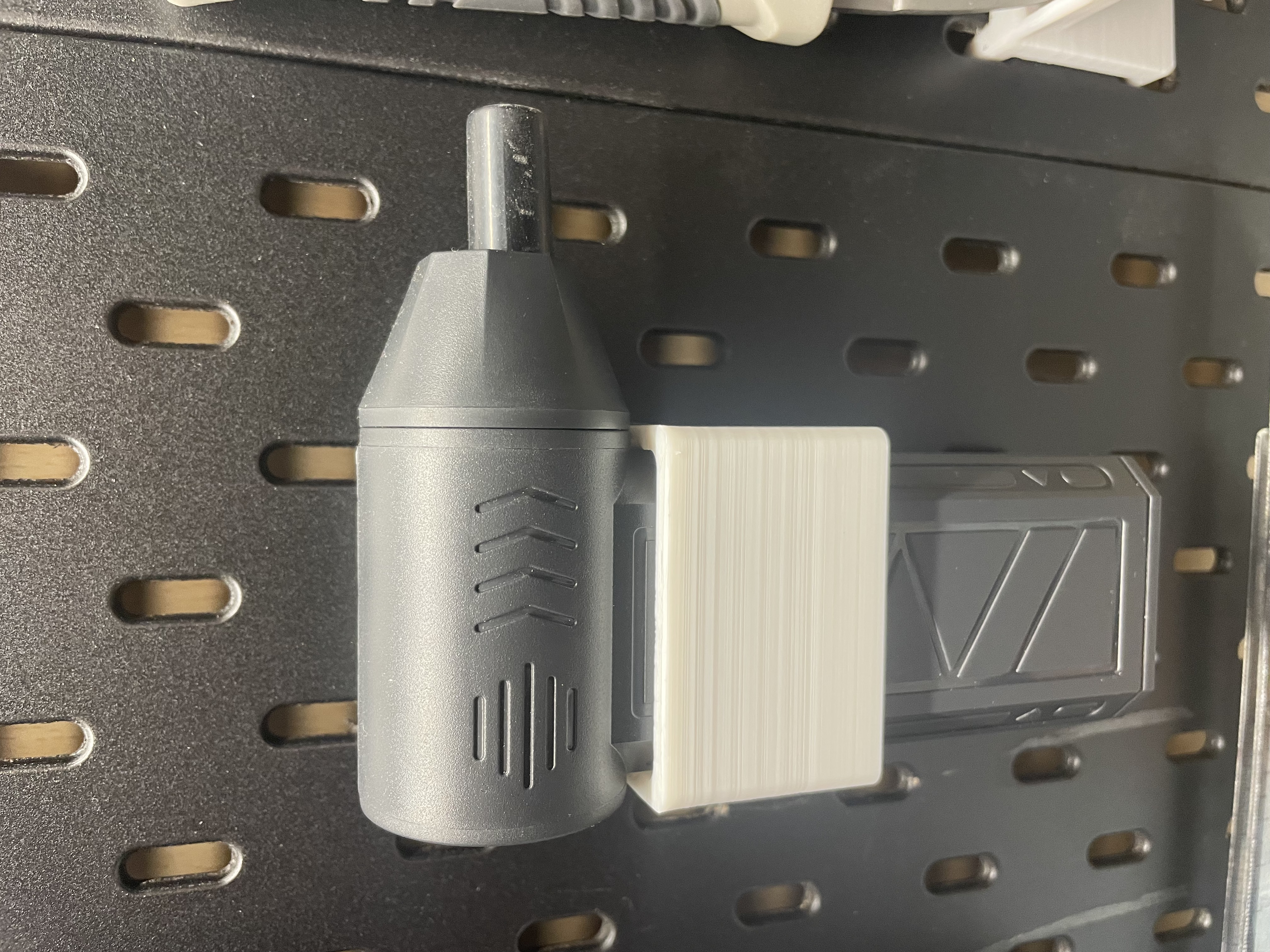 Skadis tiny blower holder