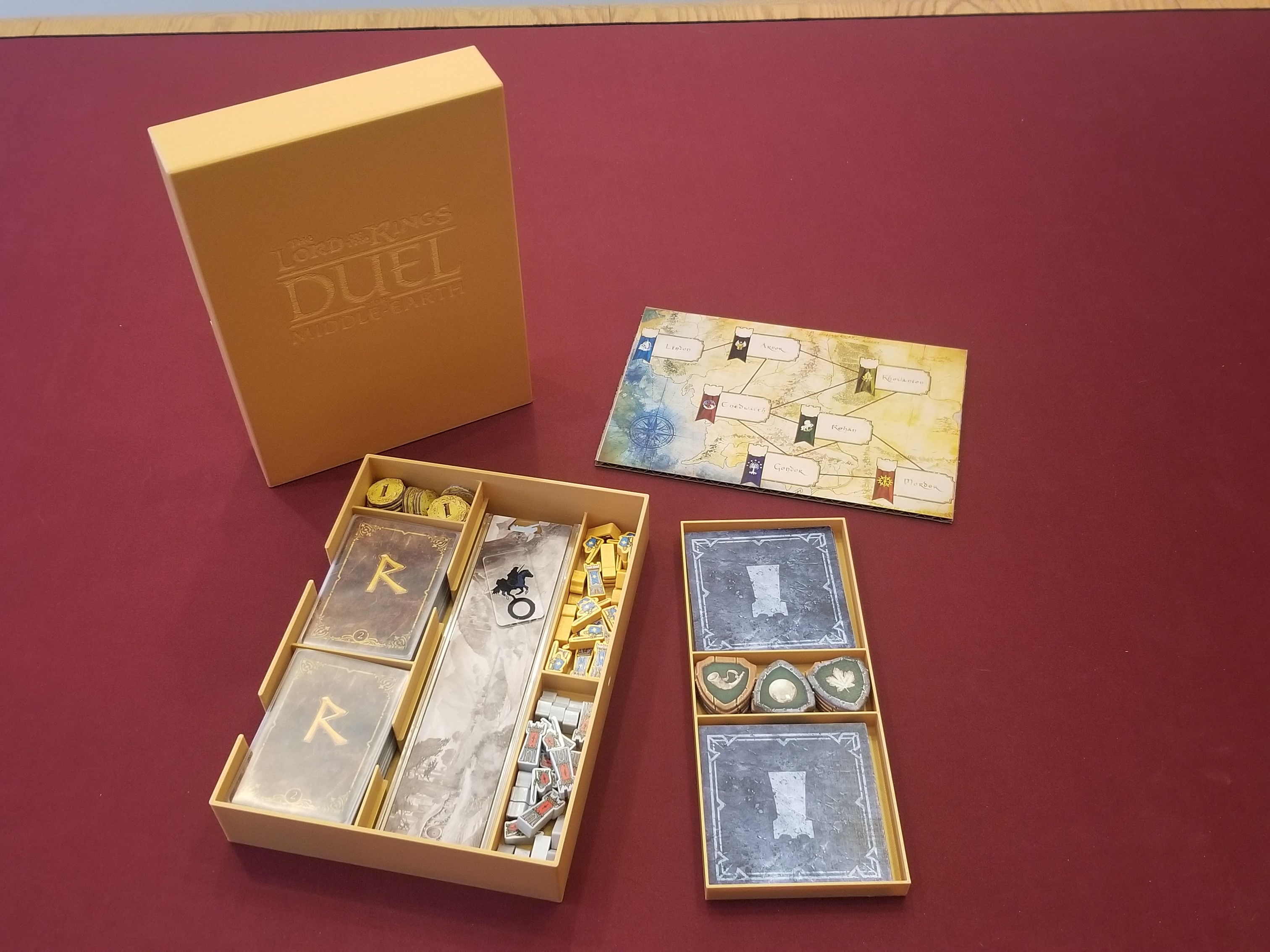 Lord of the Rings: Duel for Middle Earth Travel Case (Fits Sleeves and Promo Tiles)