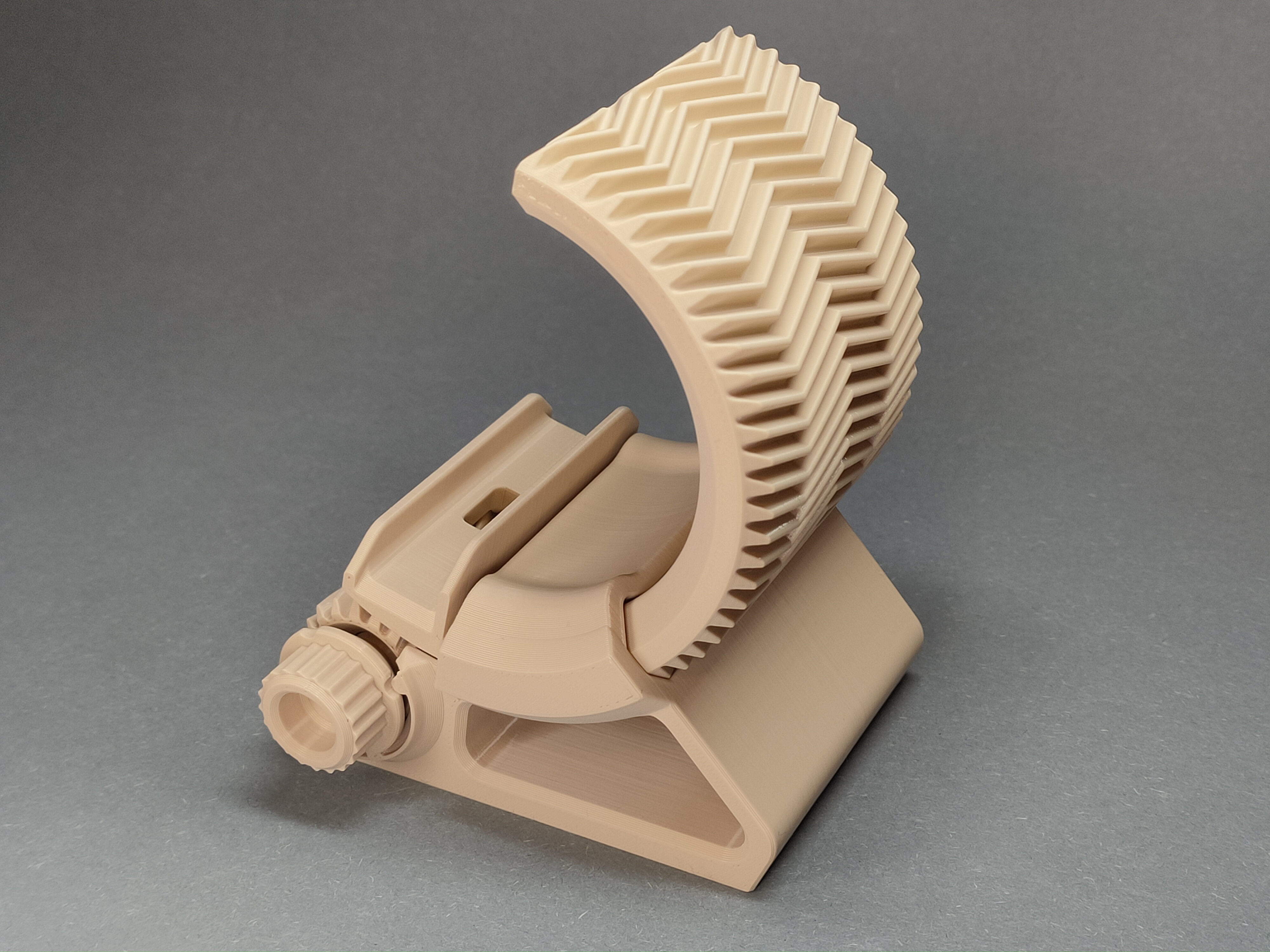 Miniatura 7 do modelo 3D Geared Phone stand
