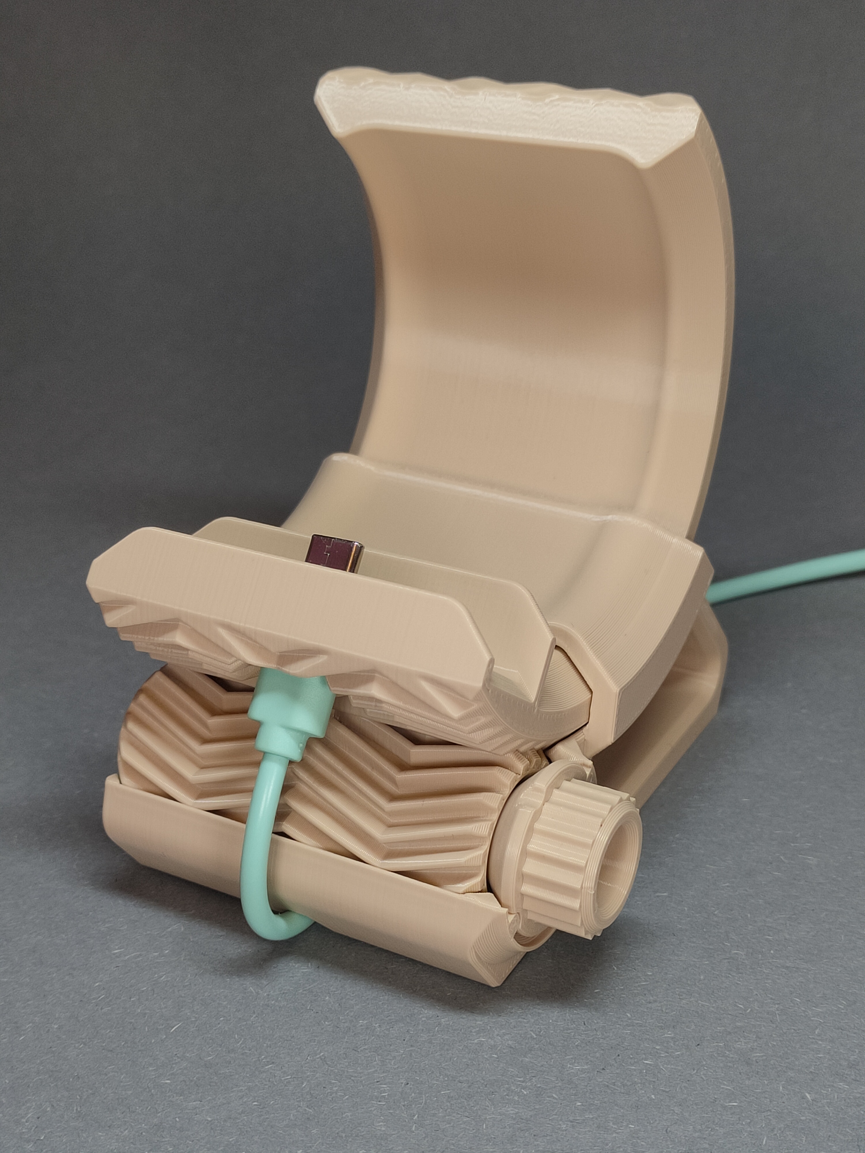 Miniatura 9 do modelo 3D Geared Phone stand
