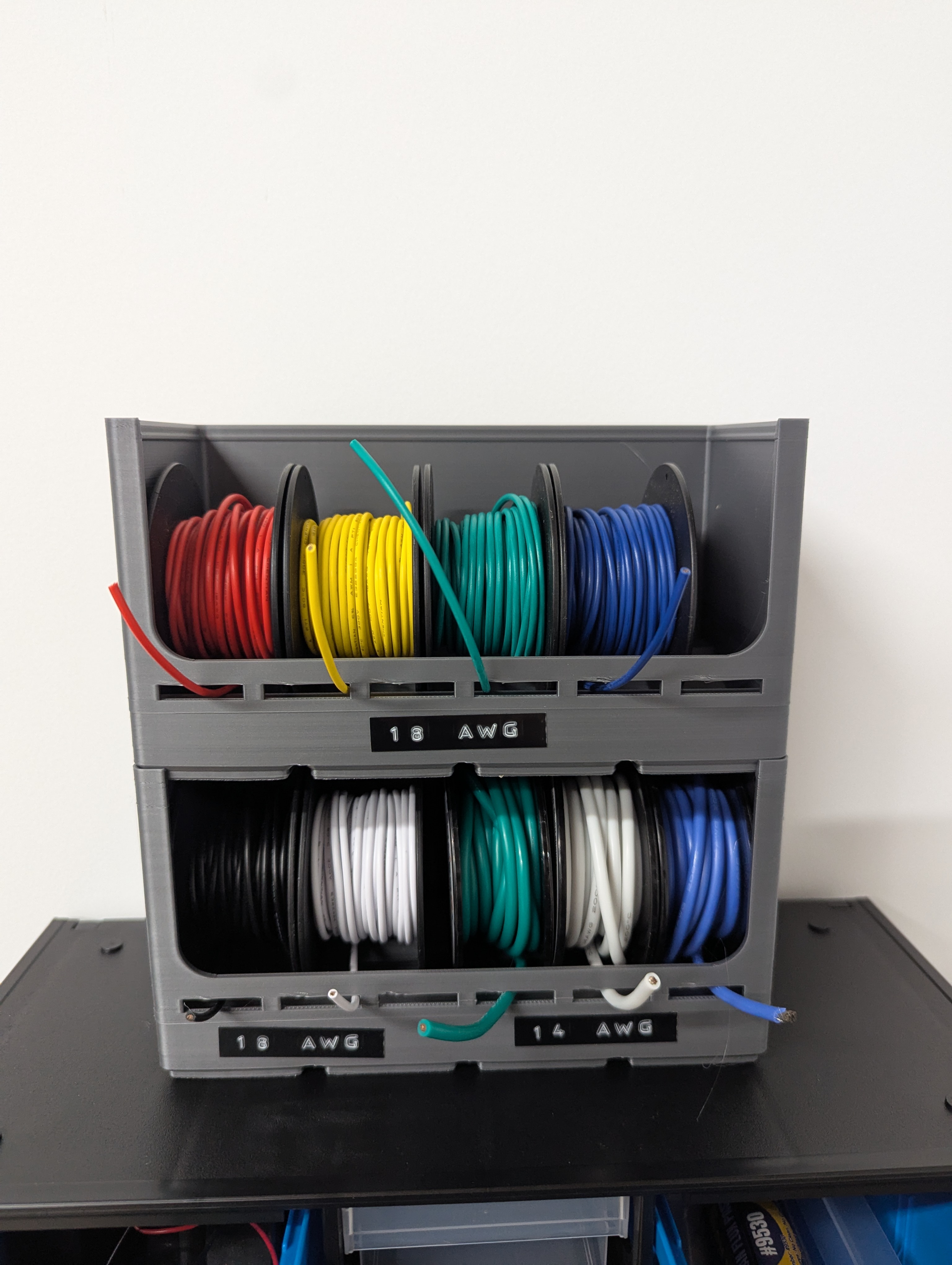 Stackable Gridfinity Wire Spool Holder