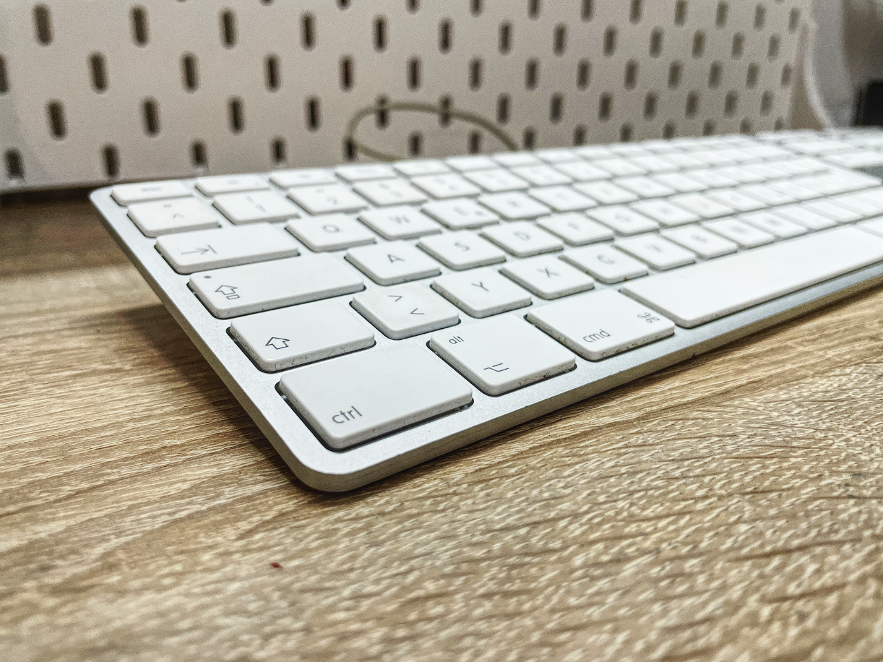 Miniatura 4 do modelo 3D Apple USB Keyboard Riser