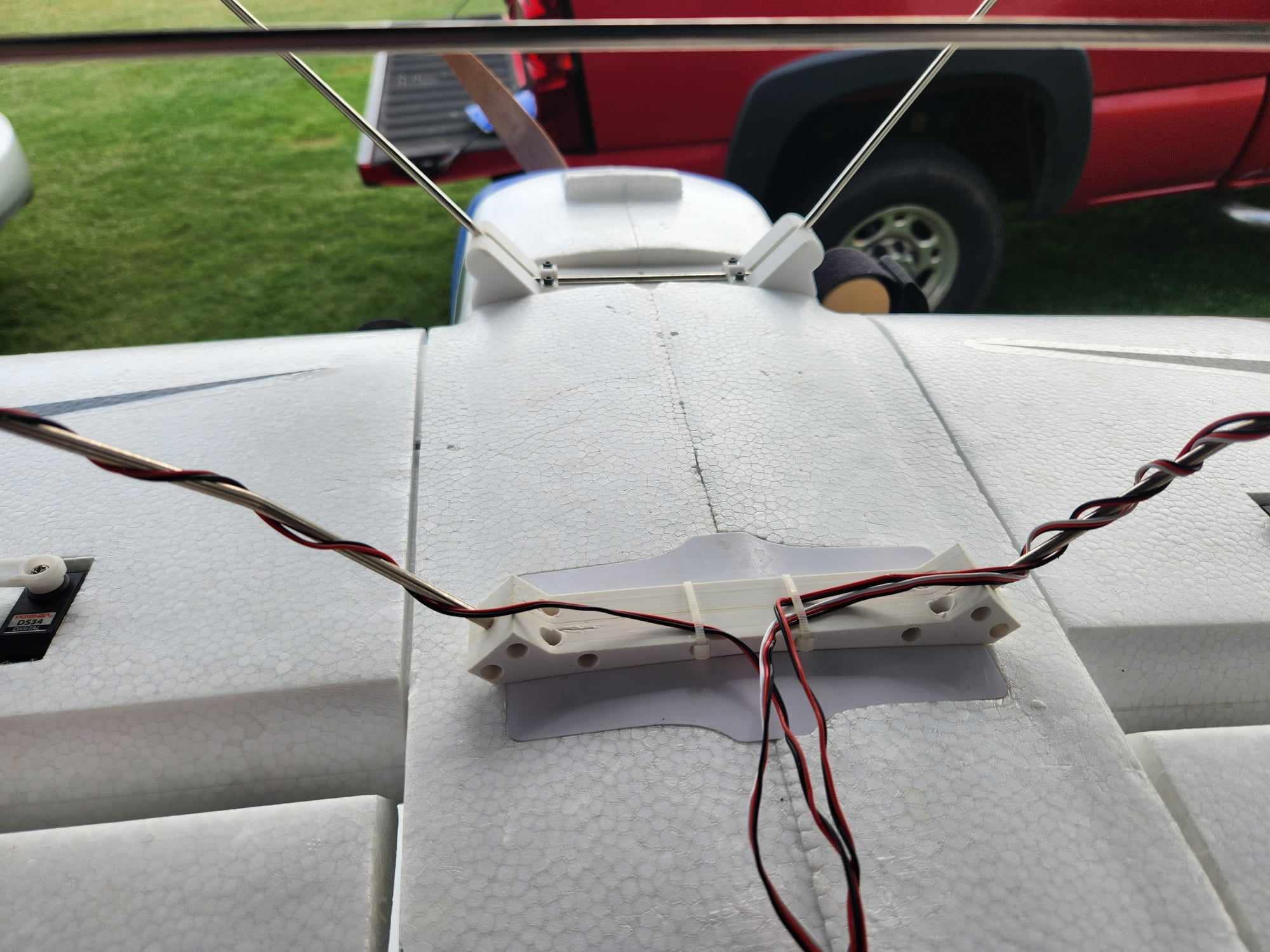 Flex Innovations CESSNA 170 to RV8 60E G1/G2 FLOAT Mount Adapters