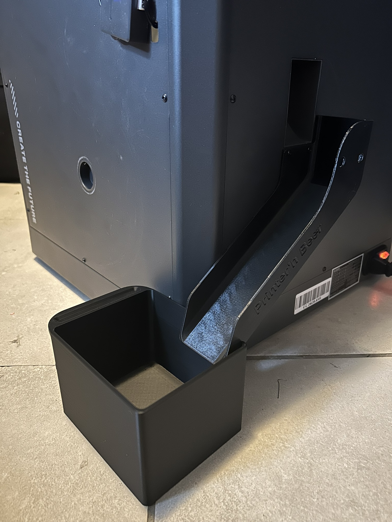 Purge guide for the Centauri Carbon with its container.