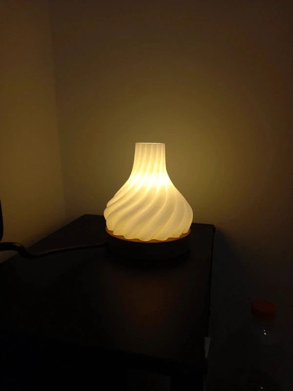 Bedside lamp design — miniatura 3