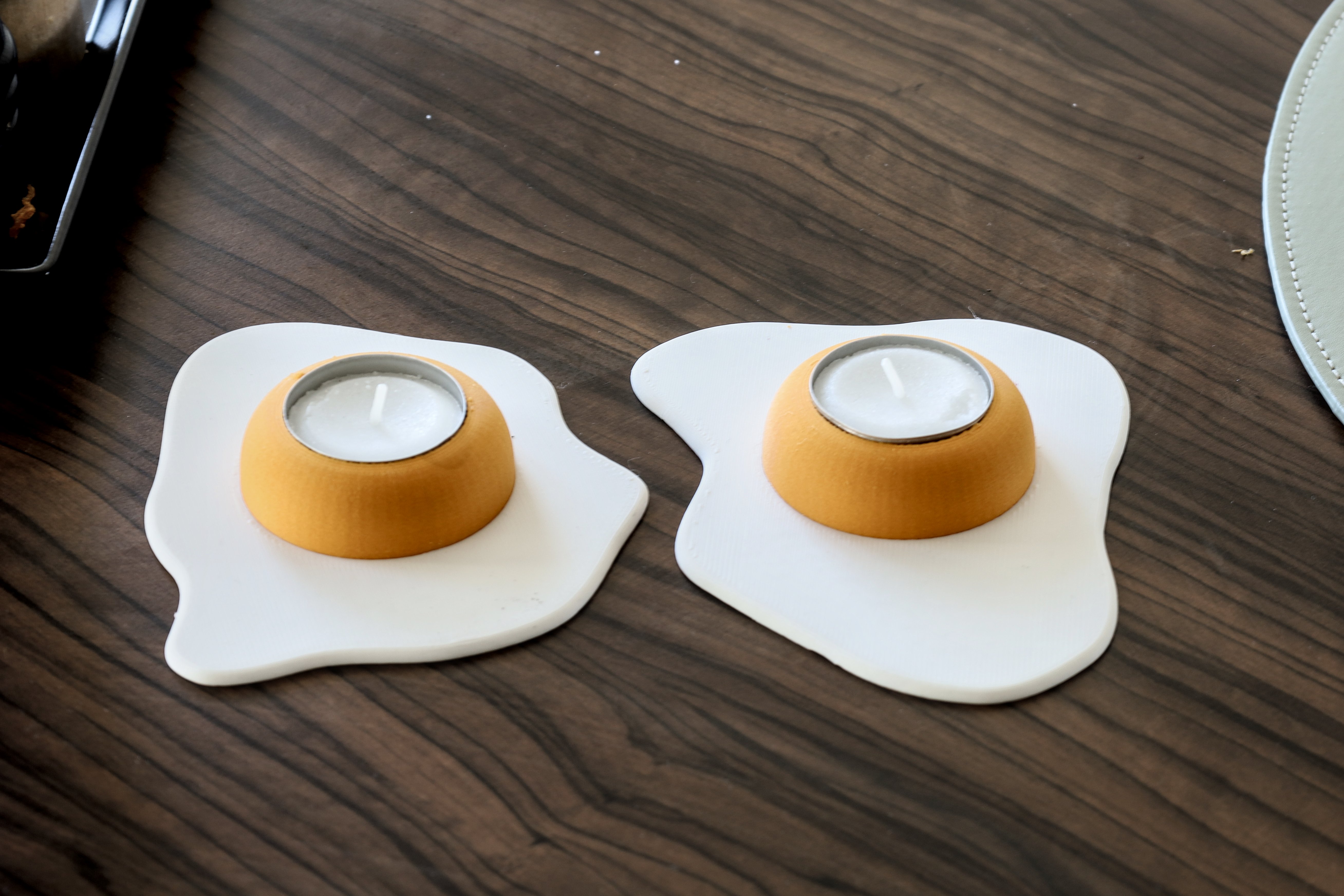 Fried egg tealight