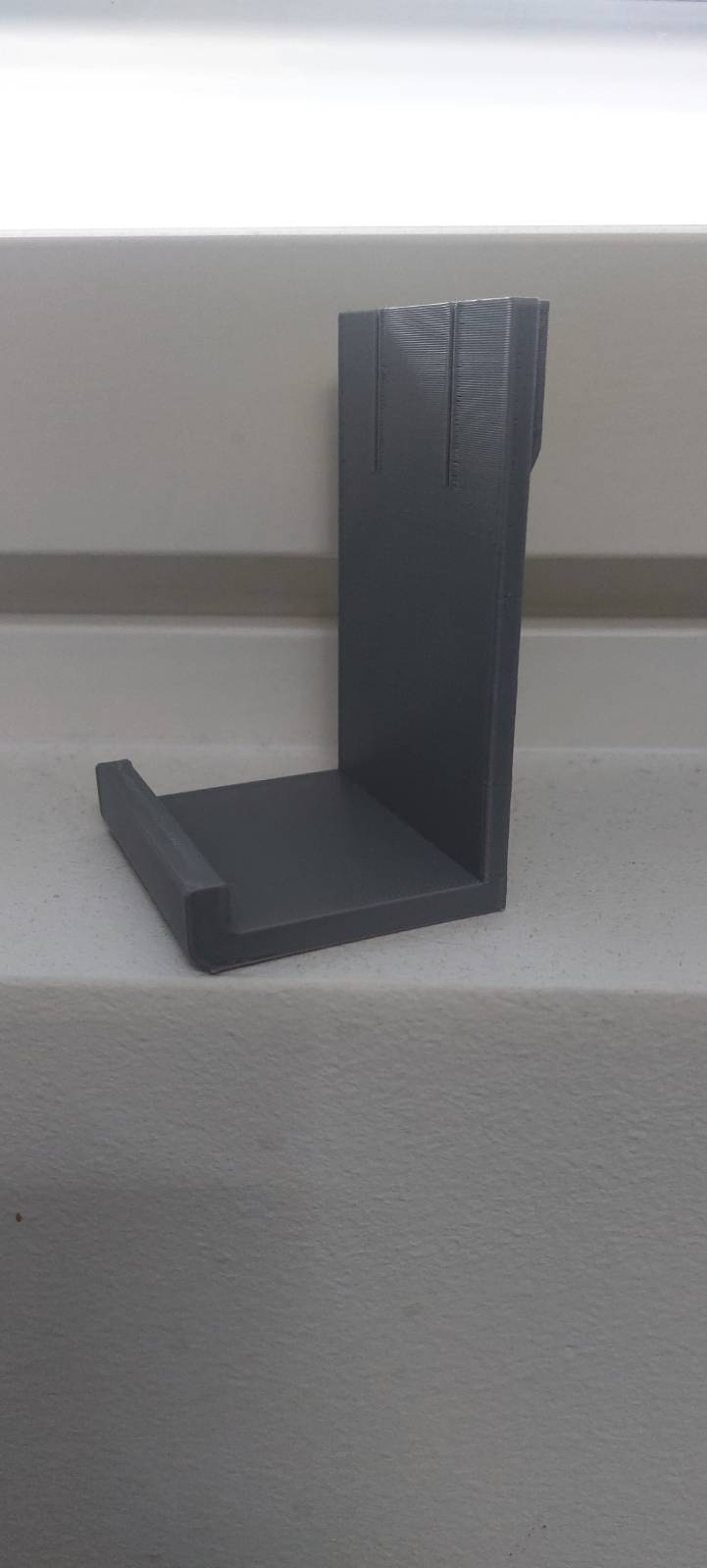 ClampDock rigid headphone hook