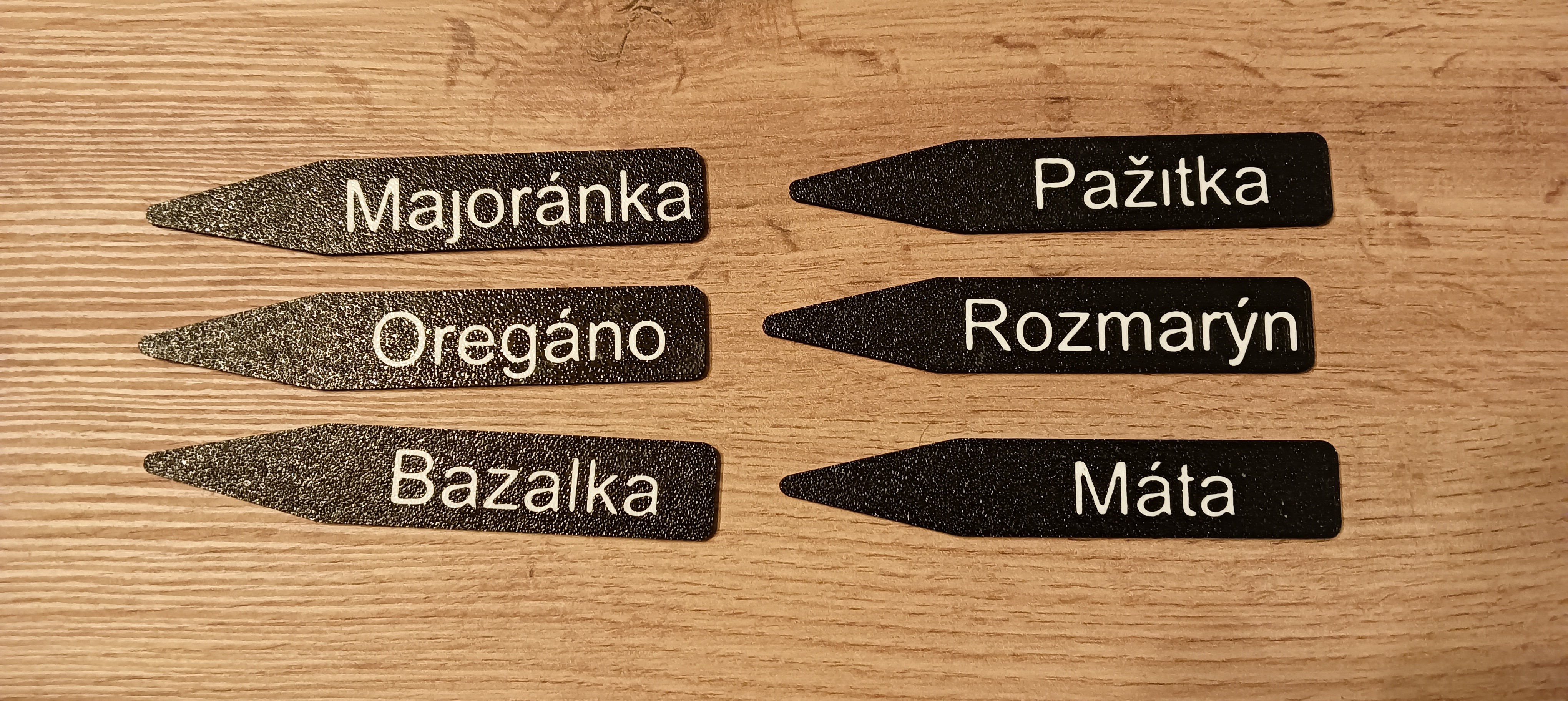 Cedulky na záhony