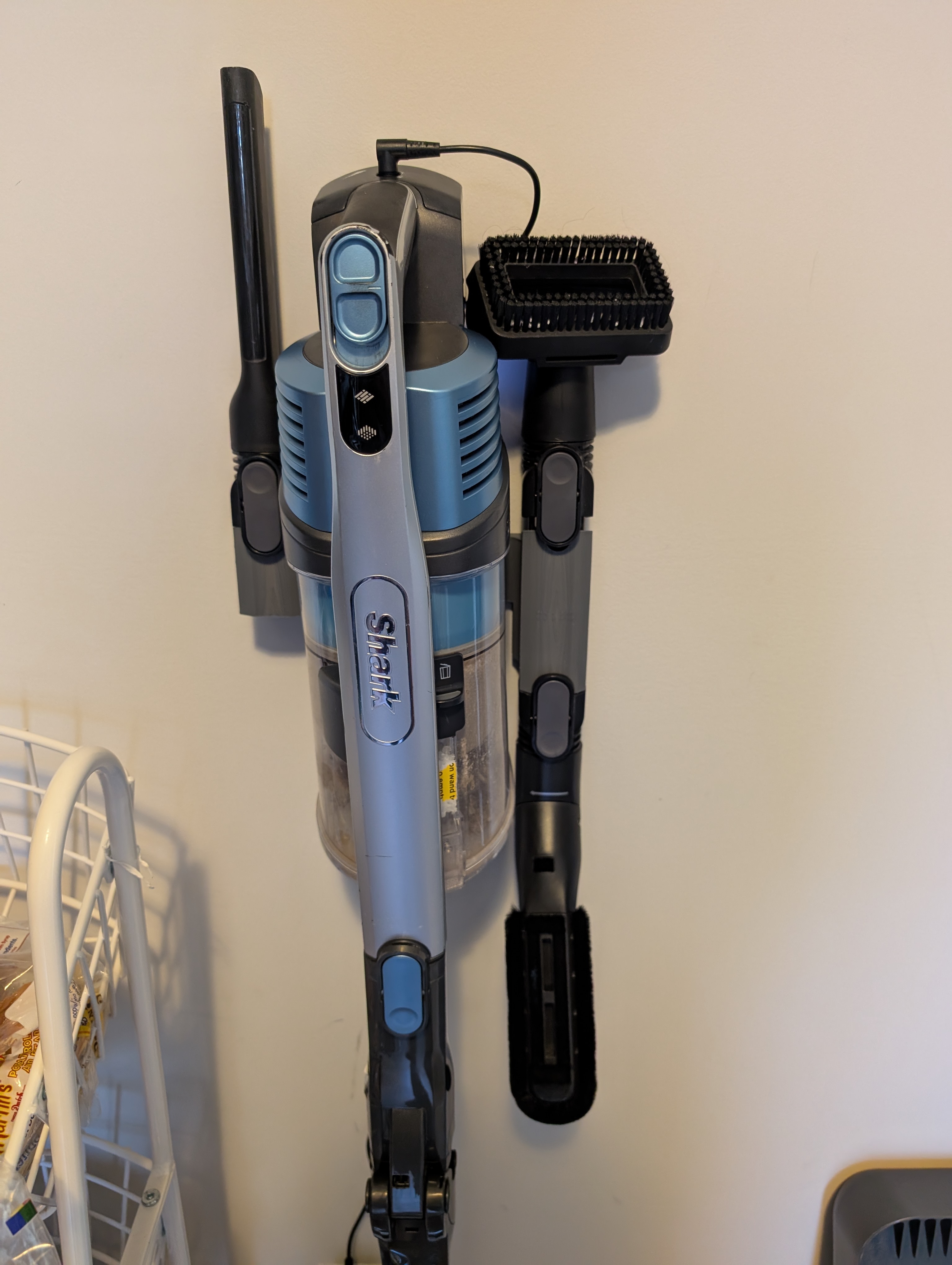 Shark Vacuum wall holder with 3 attachments