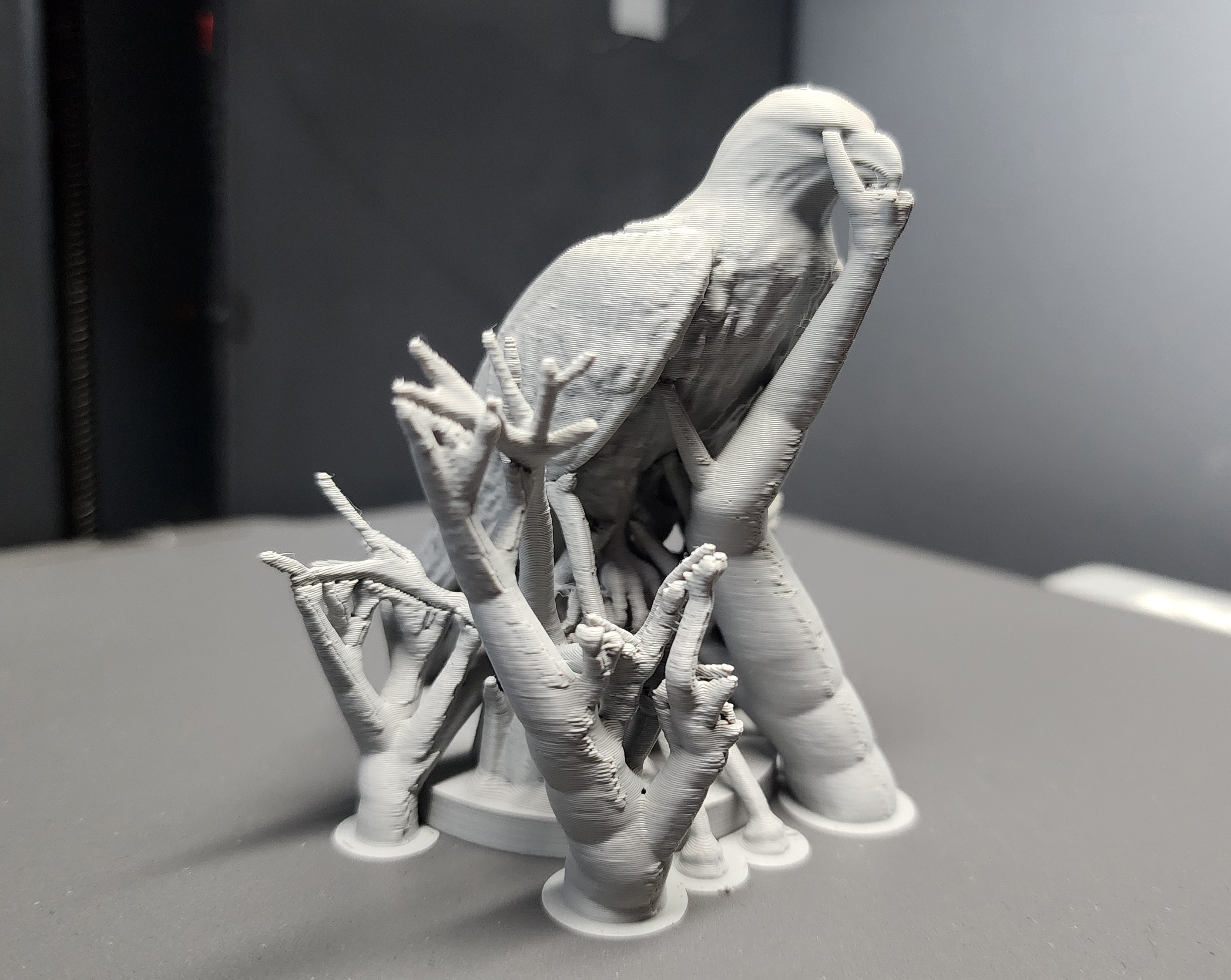 Miniatura 5 do modelo 3D Eagle on Perch
