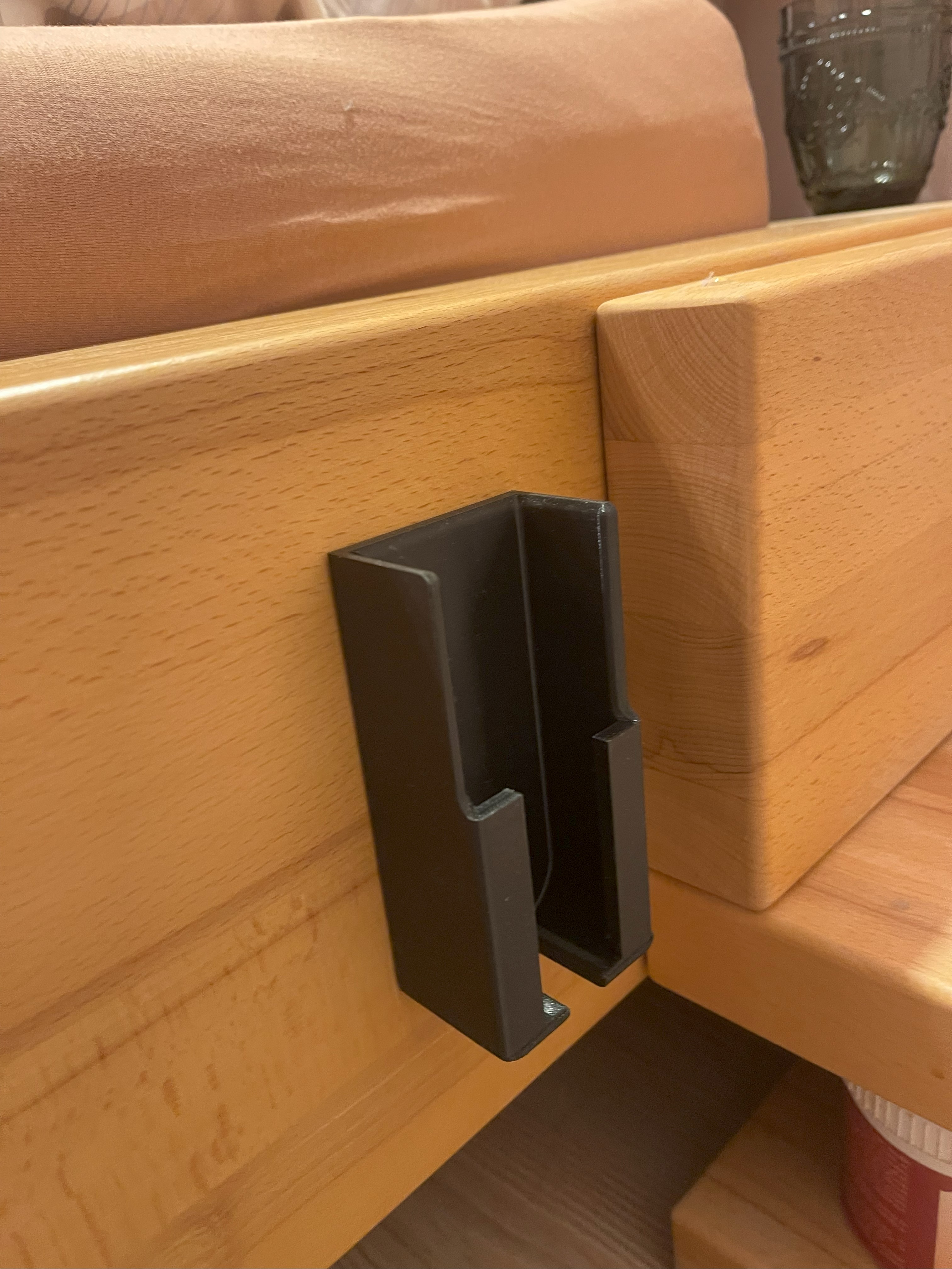 CONTROLLER HOLDER